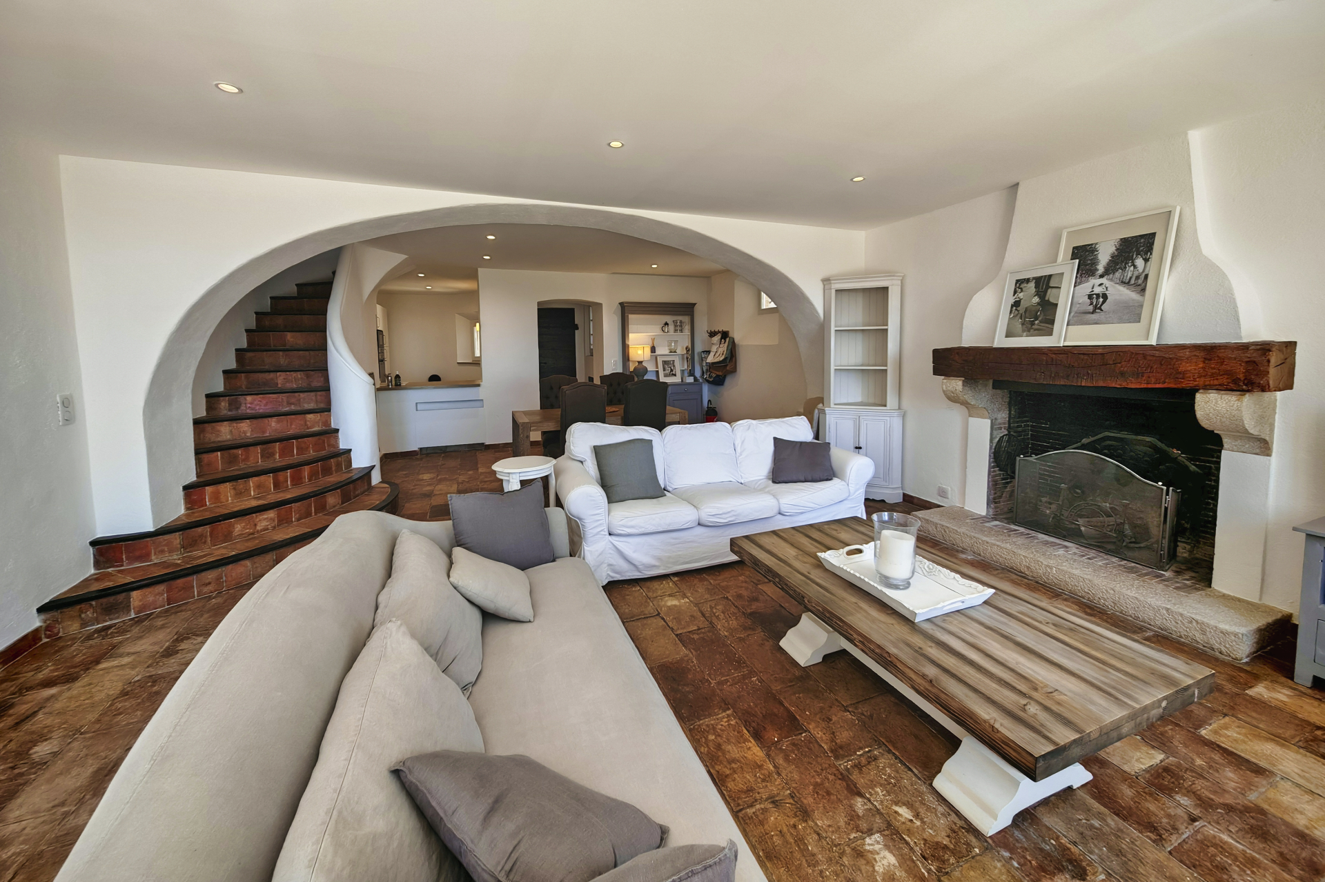 French property for sale in Cabris, Alpes-Maritimes - €2,850,000 - photo 