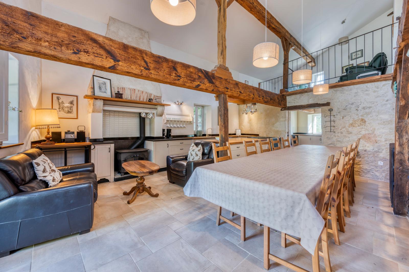 French property for sale in Saint-Méard-de-Gurçon, Dordogne - €895,000 - photo 