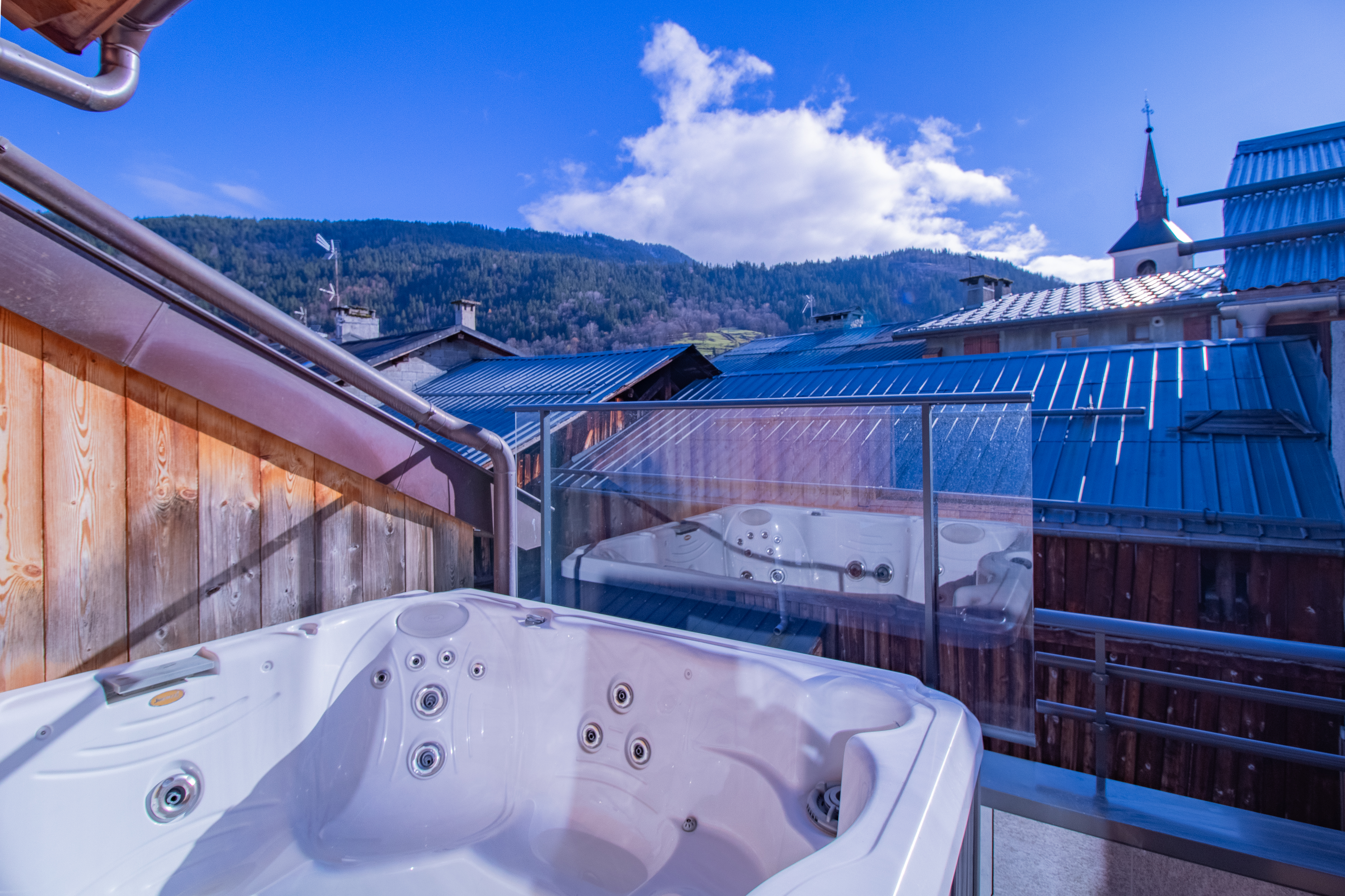 French property for sale in Les Allues, Savoie - €1,450,000 - photo 