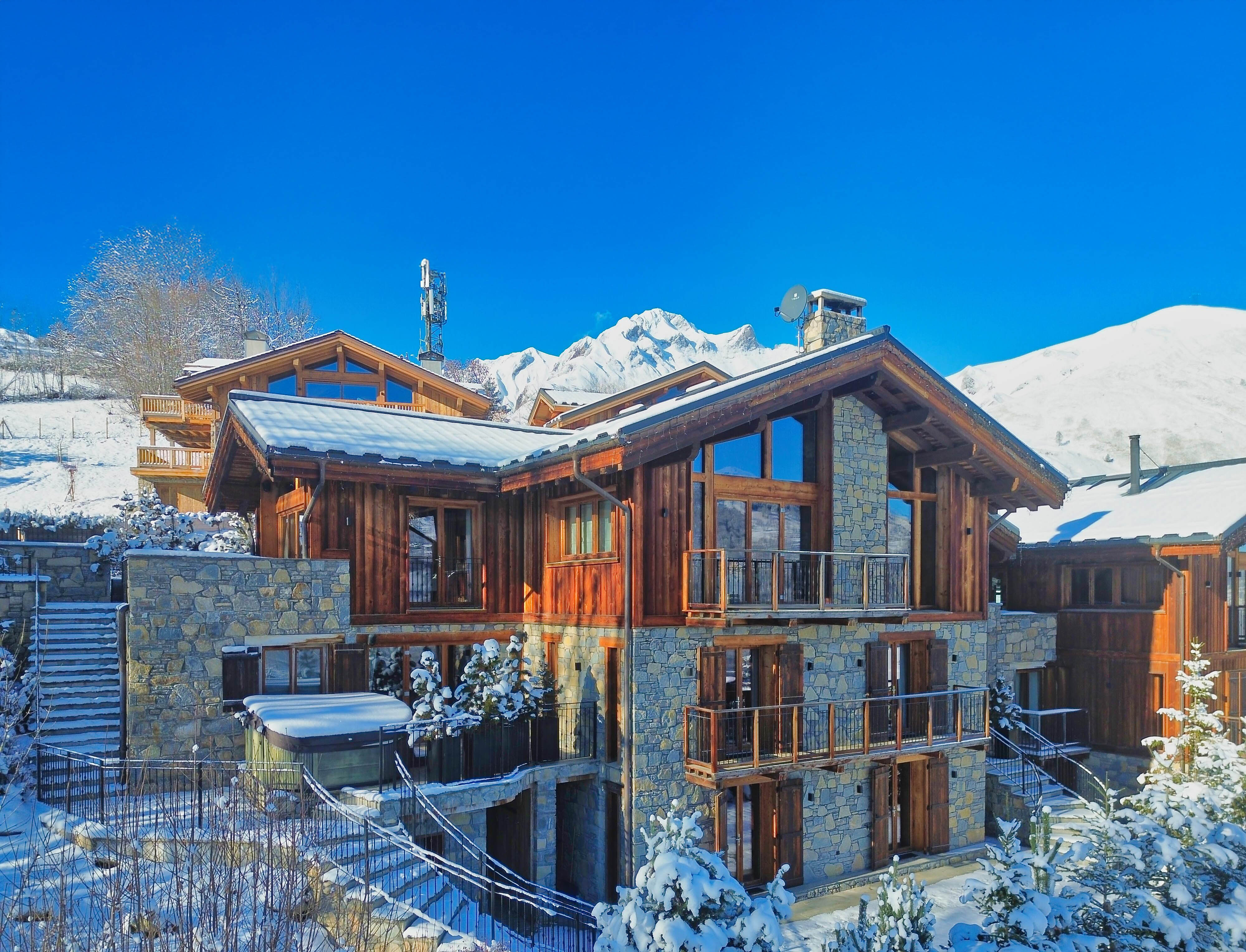 French property for sale in Saint-Martin-de-Belleville, Savoie - €3,950,000 - photo 