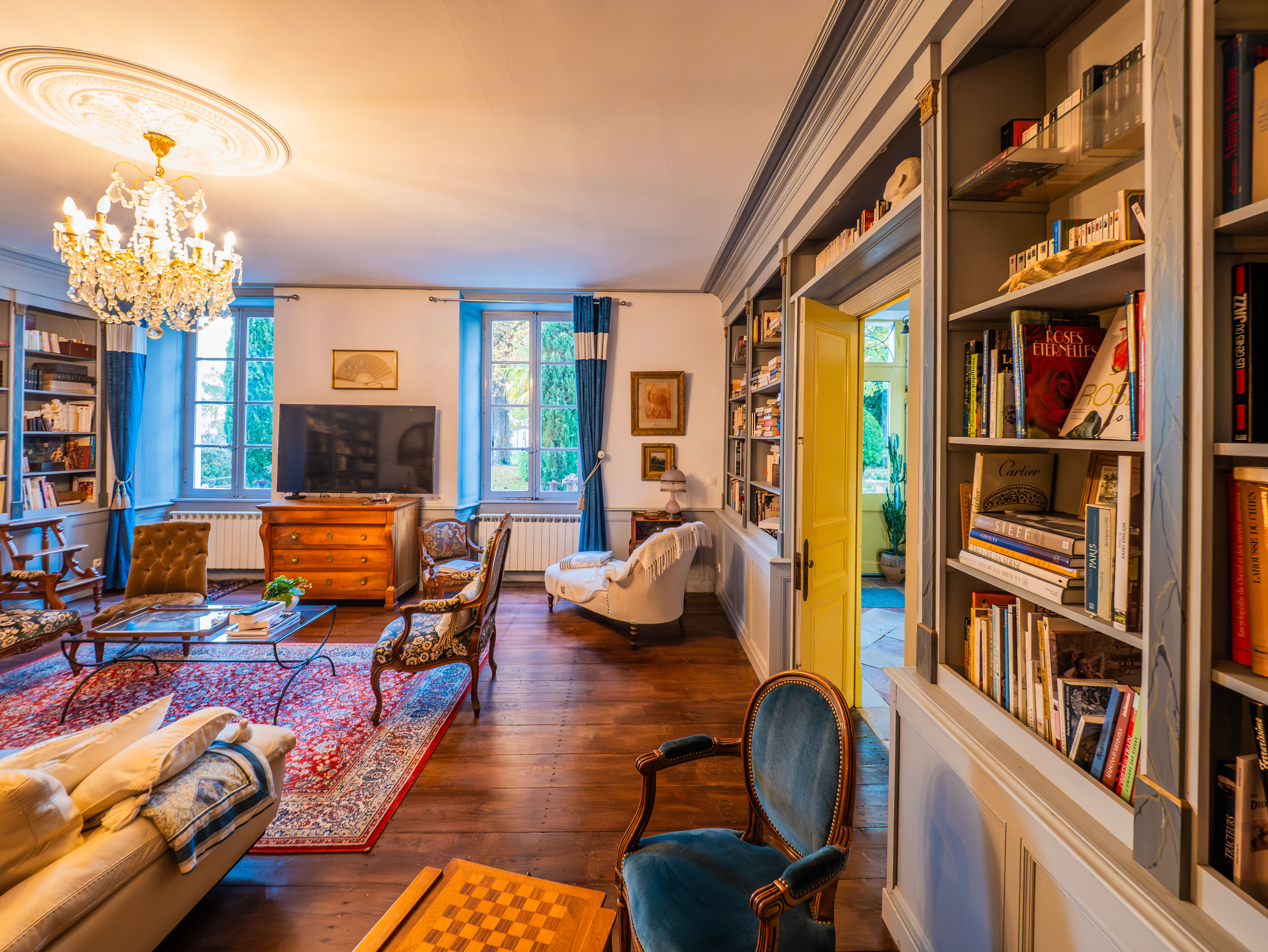 French property for sale in Archiac, Charente-Maritime - €990,000 - photo 