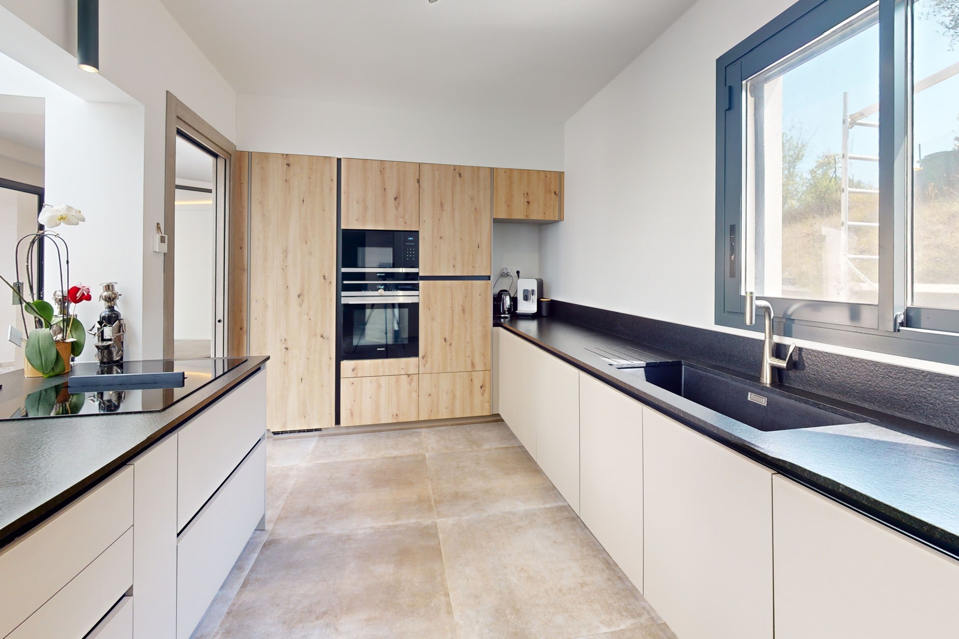 French property for sale in Roquefort-les-Pins, Alpes-Maritimes - €1,264,000 - photo 