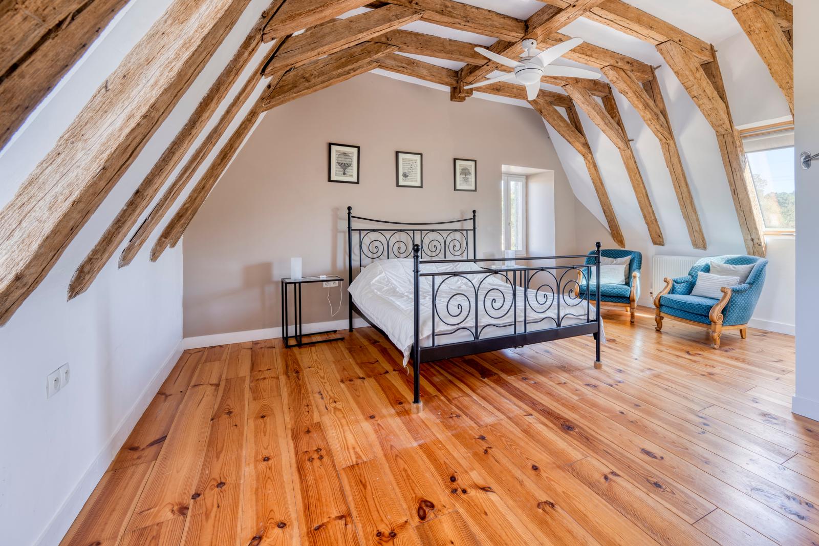 French property for sale in Saint-Méard-de-Gurçon, Dordogne - €895,000 - photo 