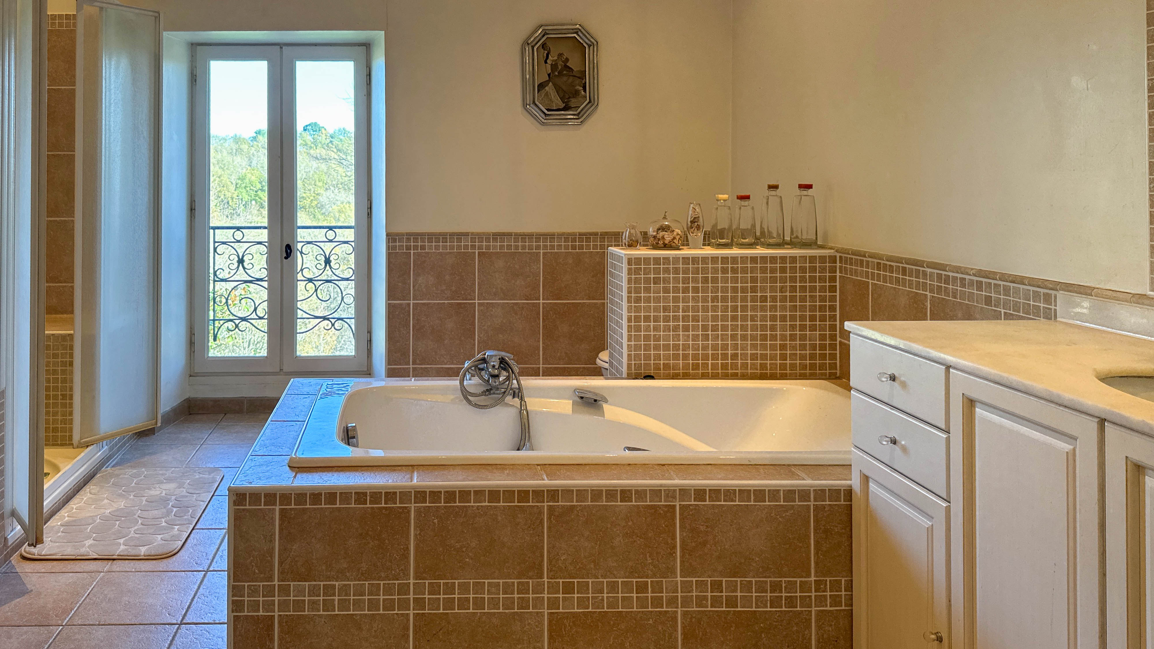 Propriété en France à vendre à Mauroux, Lot - €749 000 - photo 