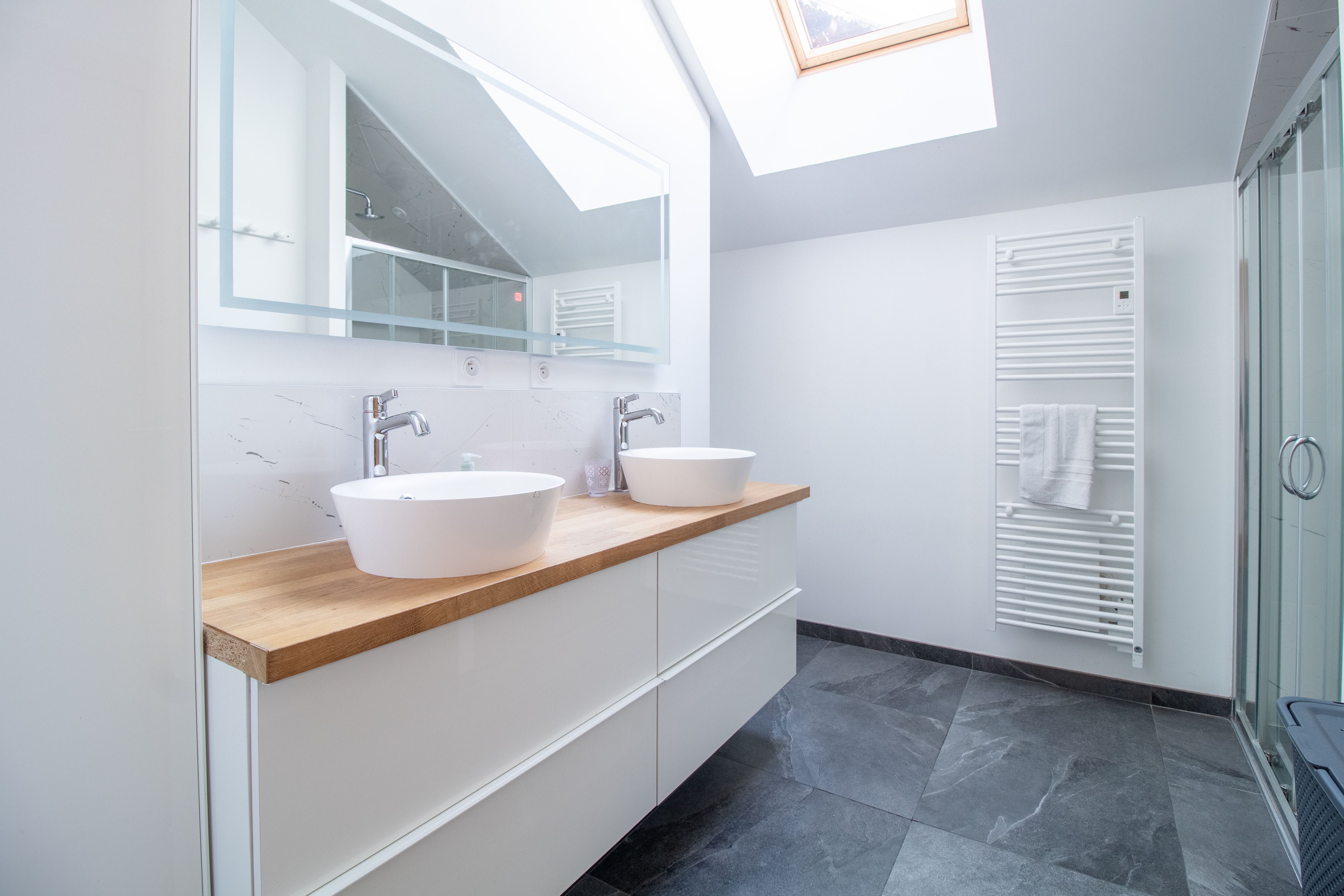 Propriété en France à vendre à Bozel, Savoie - €885 000 - photo 