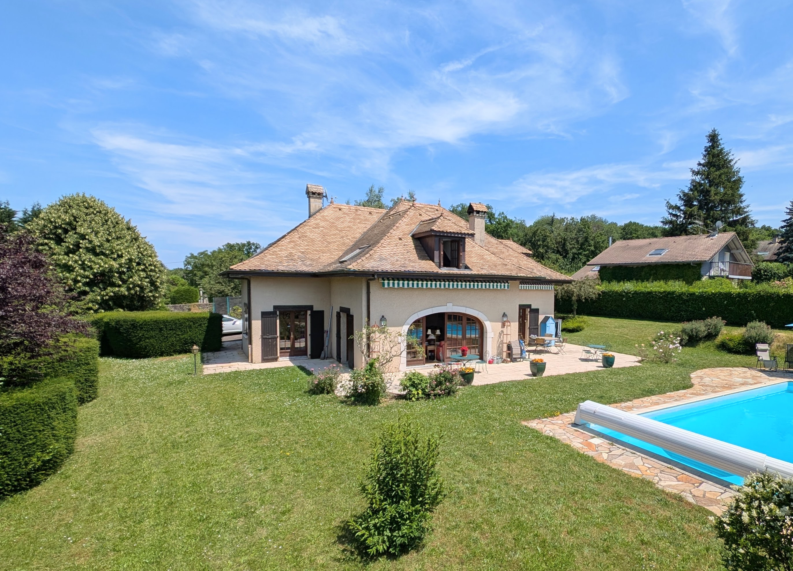 Propriété en France à vendre à Nernier, Haute-Savoie - &#8364;1 298 000 - photo 