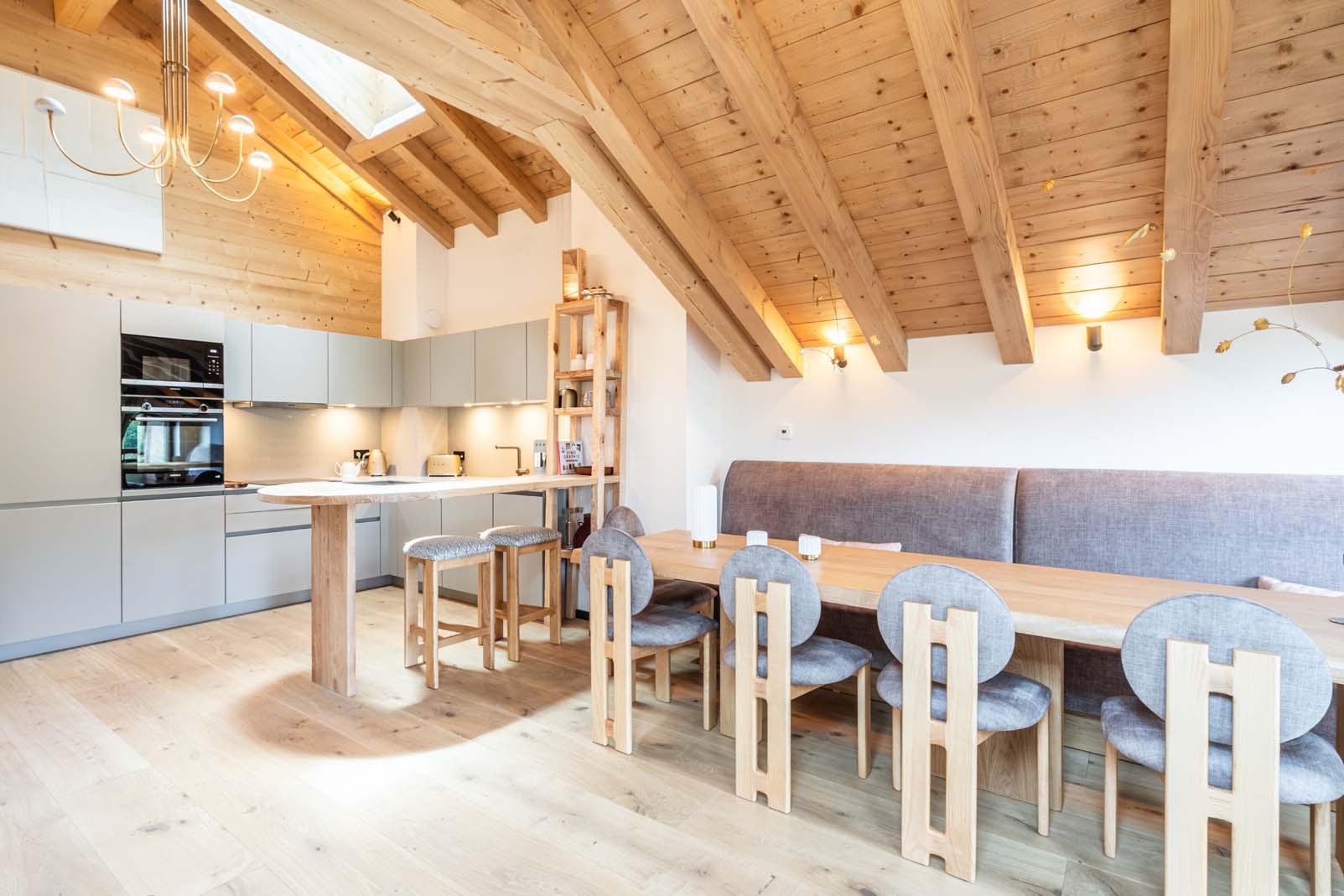 French property for sale in MERIBEL LES ALLUES, Savoie - €2,660,000 - photo 