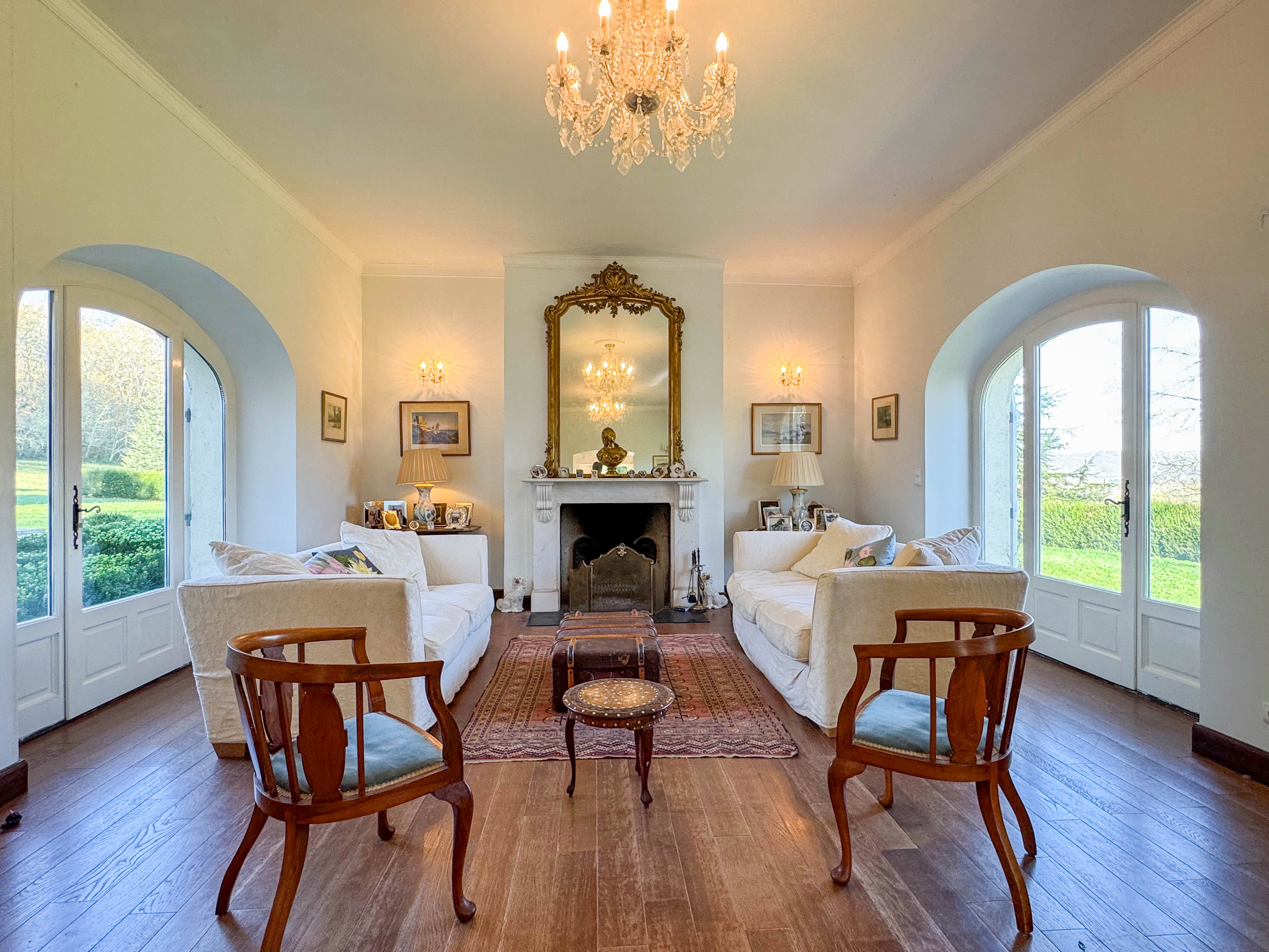 French property for sale in Mauroux, Lot - €699,000 - photo 