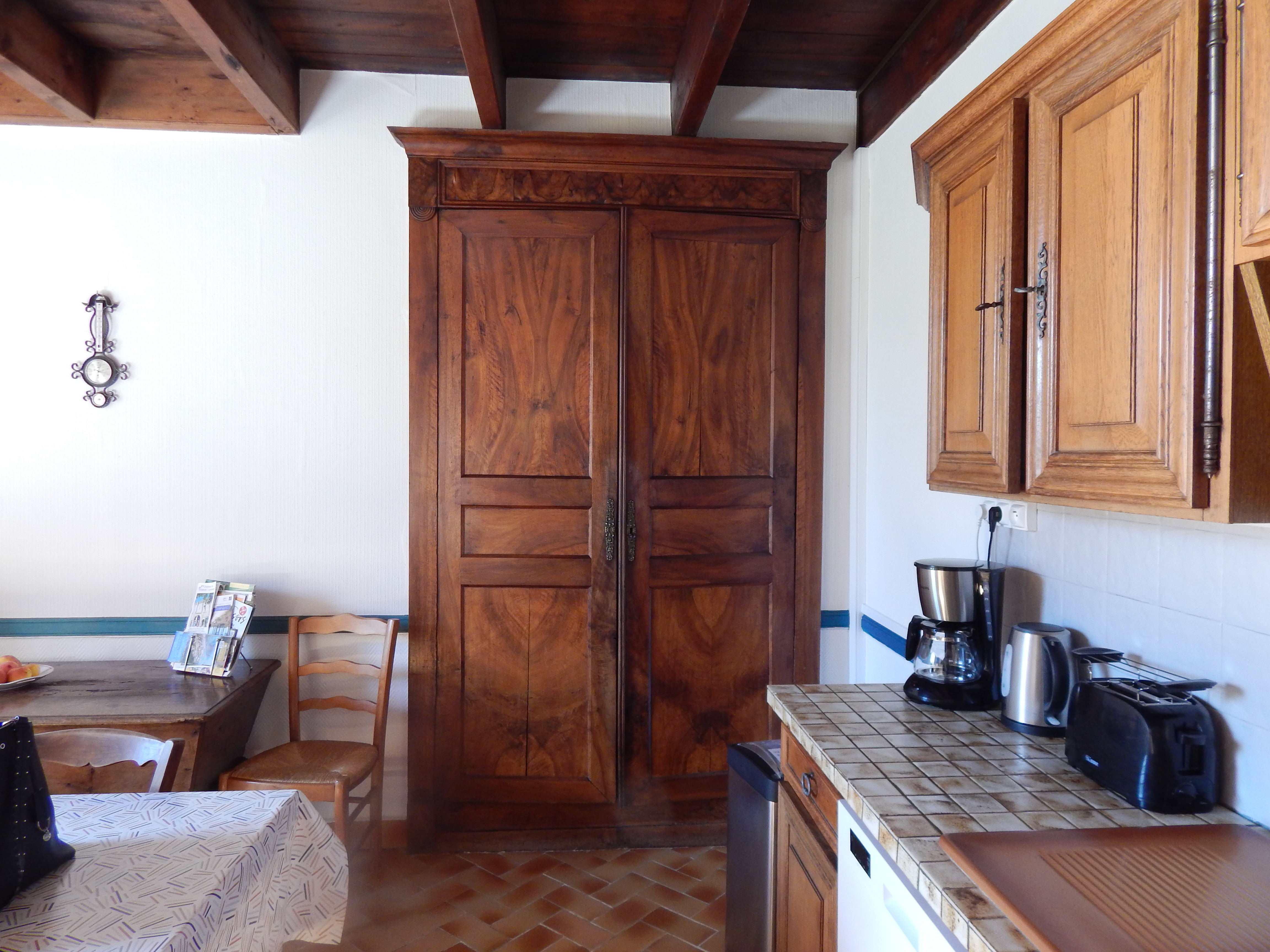 French property for sale in Ronsenac, Charente - €605,000 - photo 