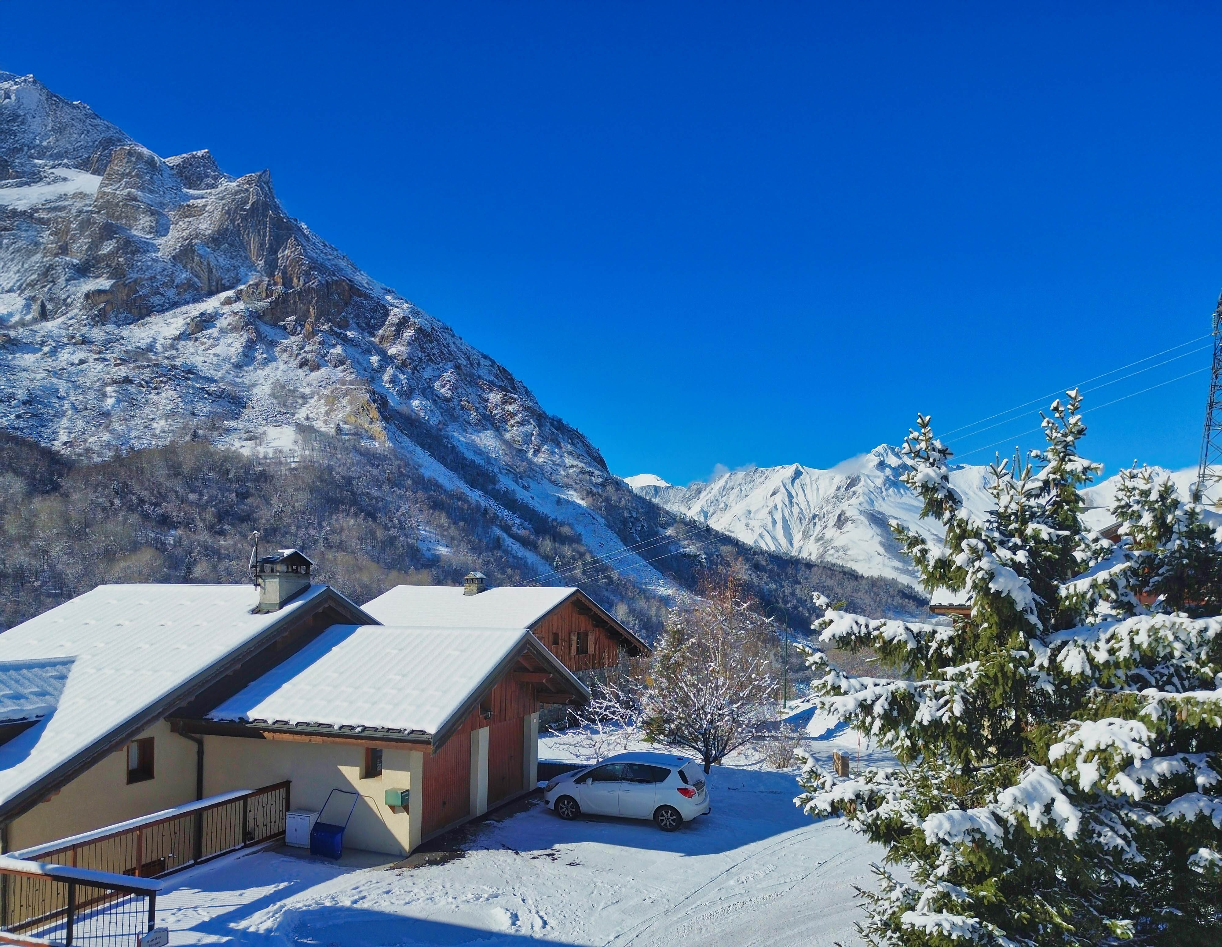 French property for sale in Saint-Martin-de-Belleville, Savoie - €1,395,000 - photo 