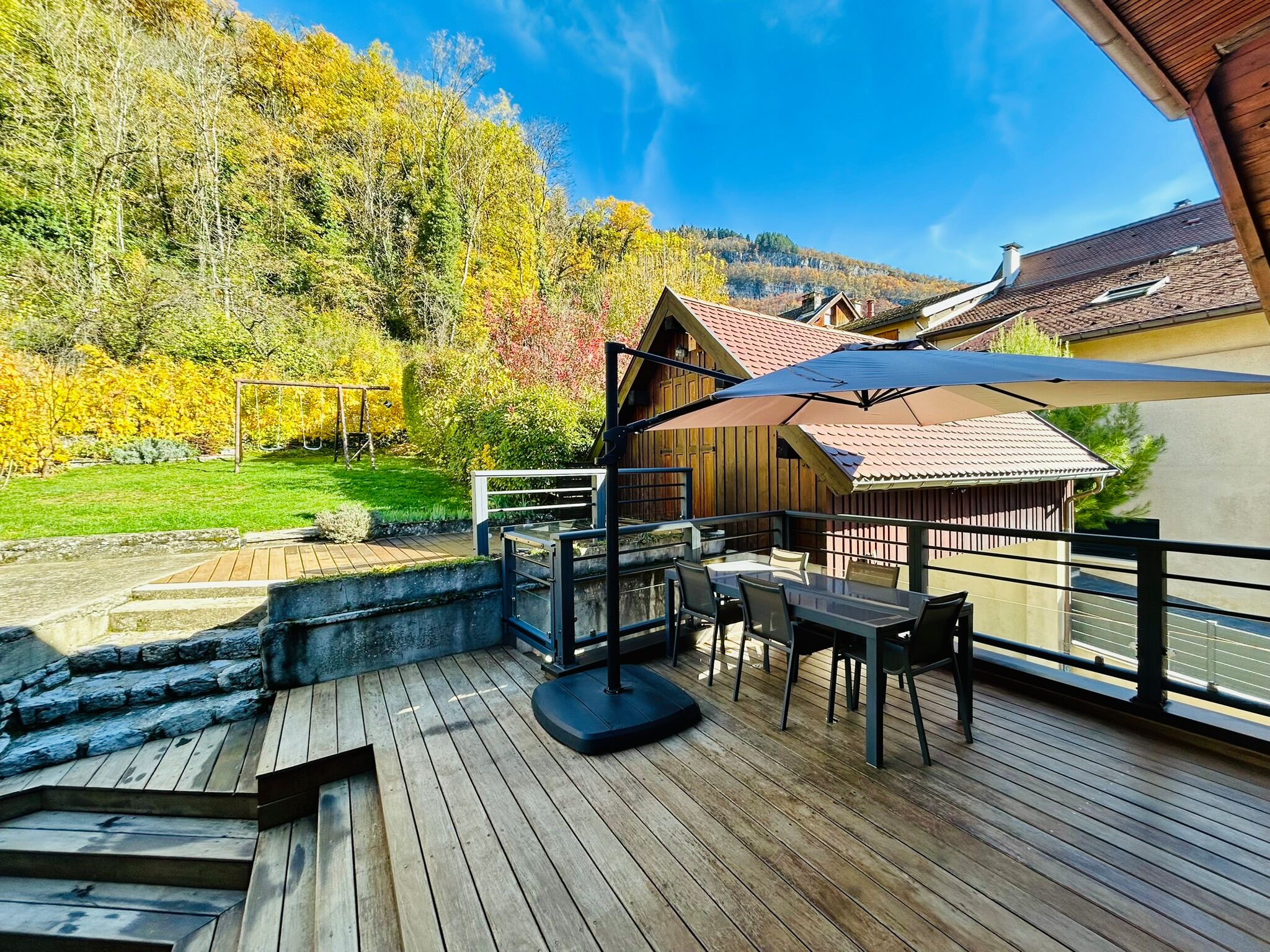 Propriété en France à vendre à Talloires, Haute-Savoie - &#8364;1 040 000 - photo 