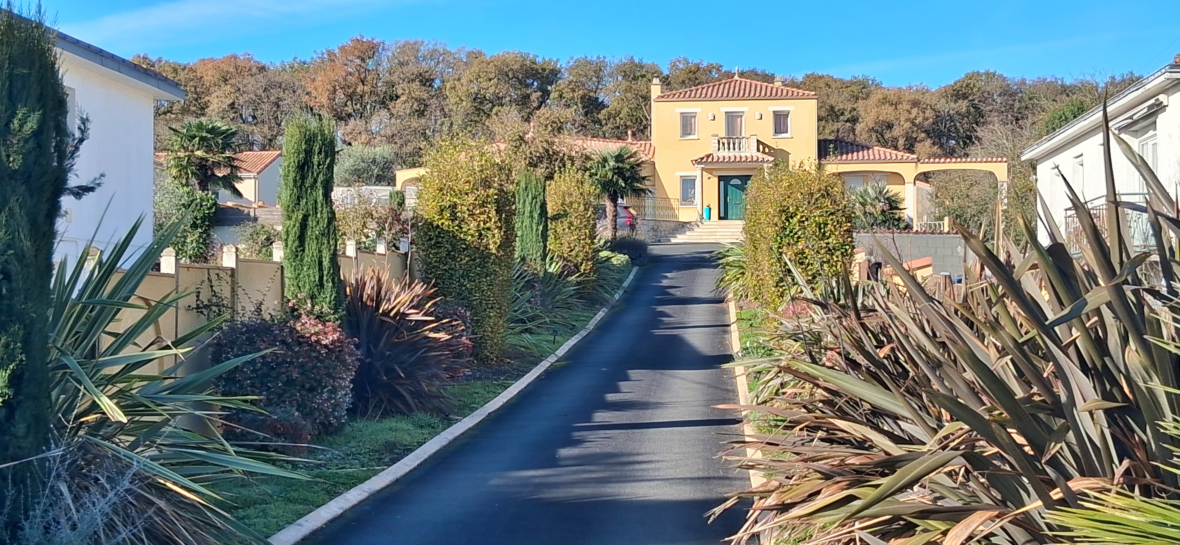 Propriété en France à vendre à Chantonnay, Vendée - €583 000 - photo 