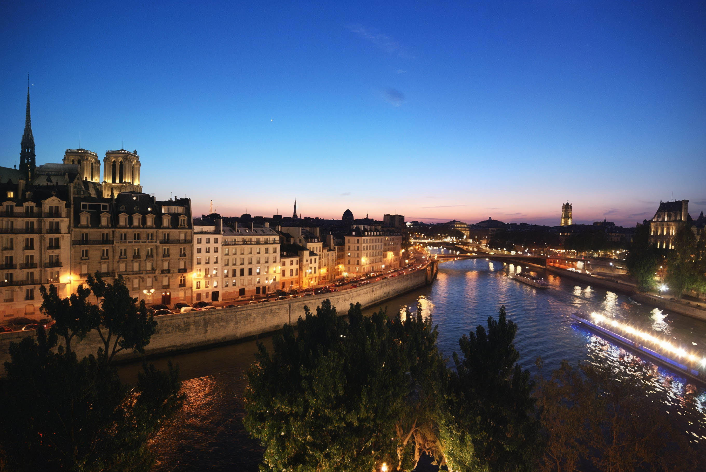 French property for sale in Paris, Paris - €4,500,000 - photo 