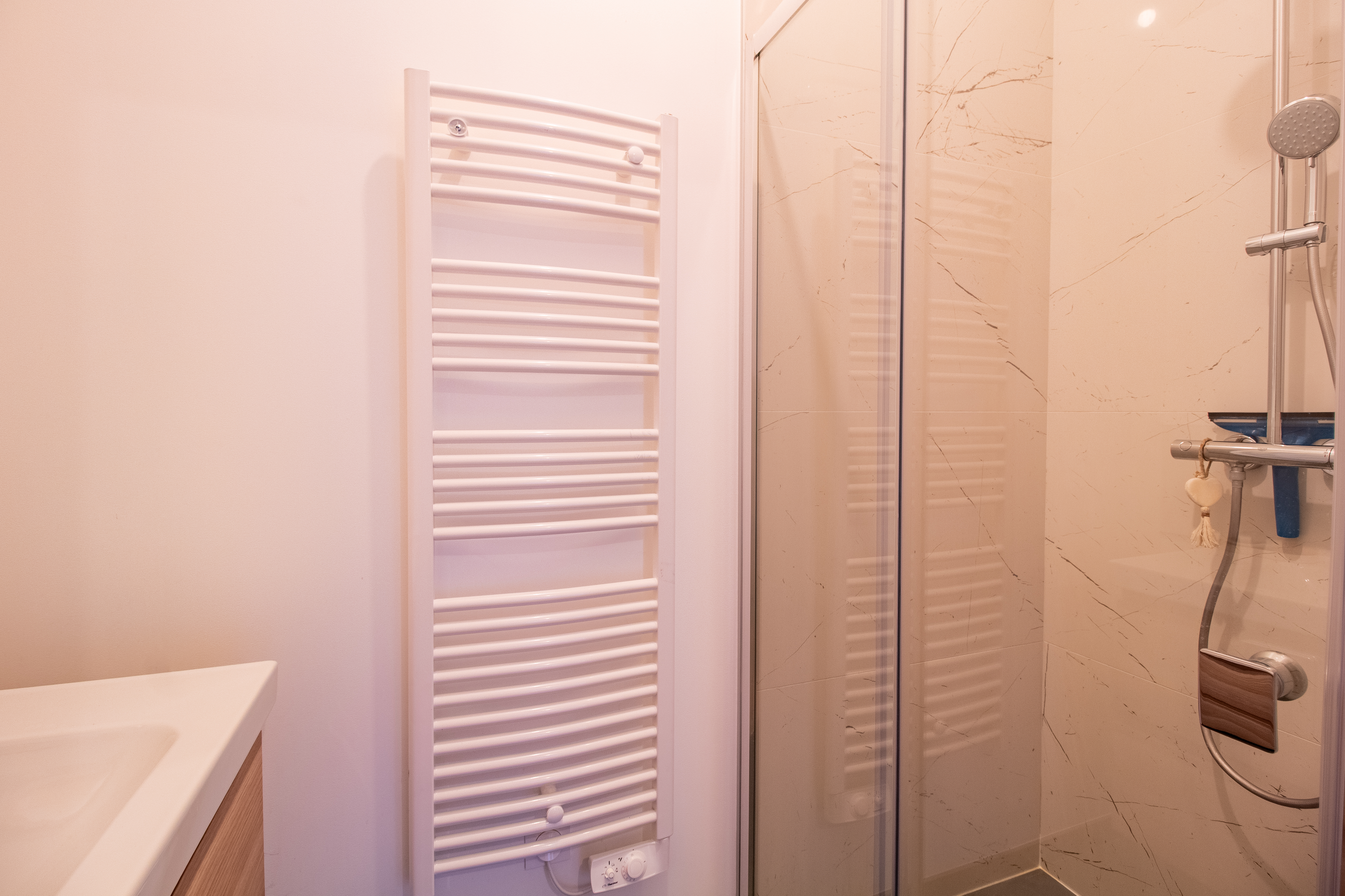 Propriété en France à vendre à Bozel, Savoie - €885 000 - photo 