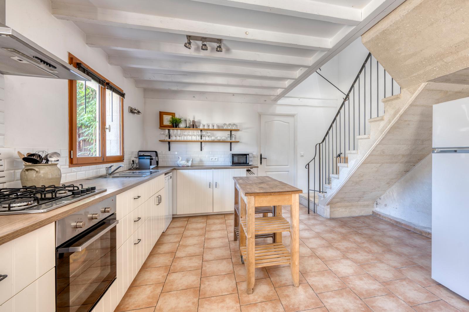 French property for sale in Saint-Méard-de-Gurçon, Dordogne - €895,000 - photo 