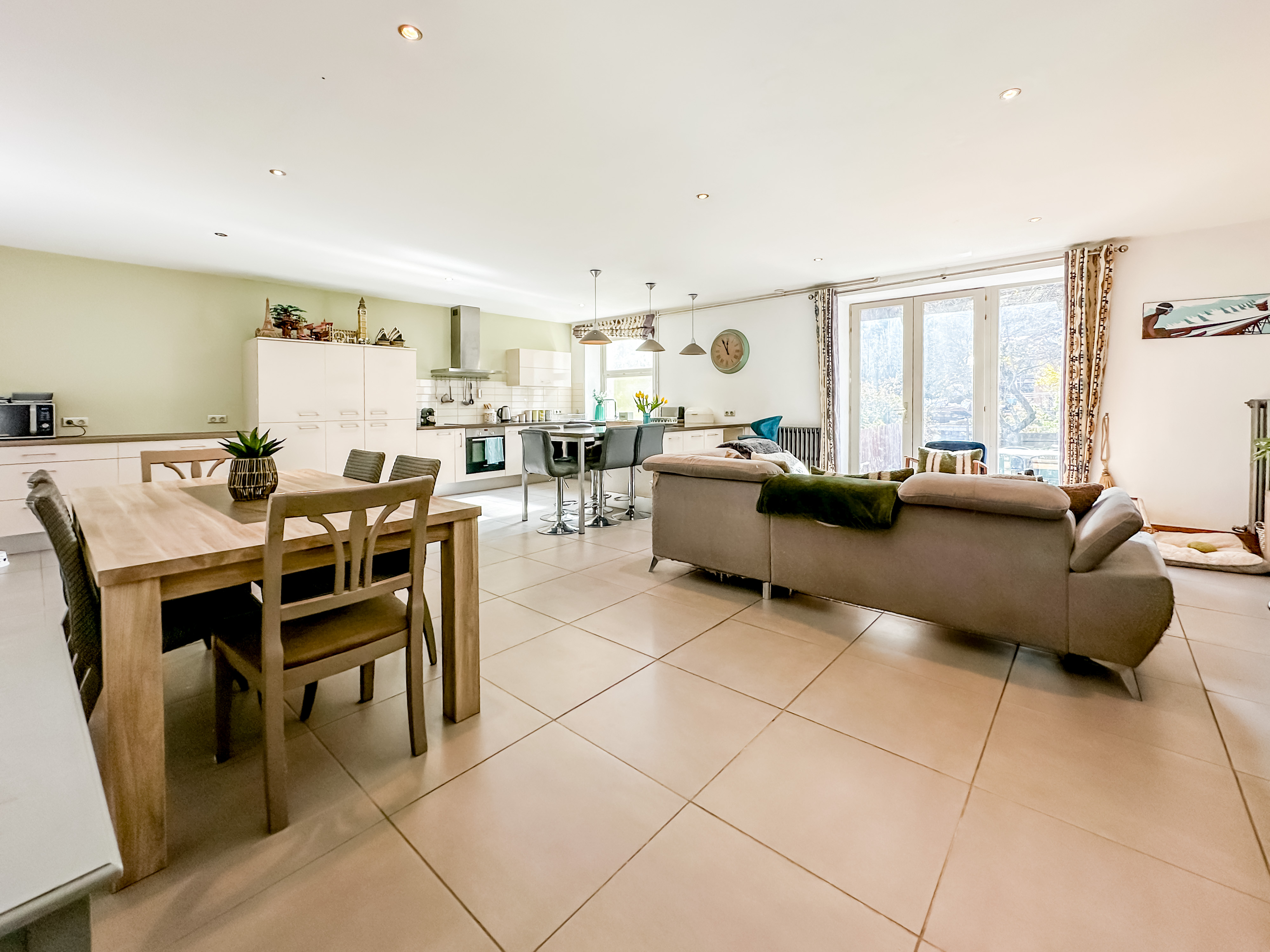 French property for sale in Courchevel, Savoie - €1,100,000 - photo 