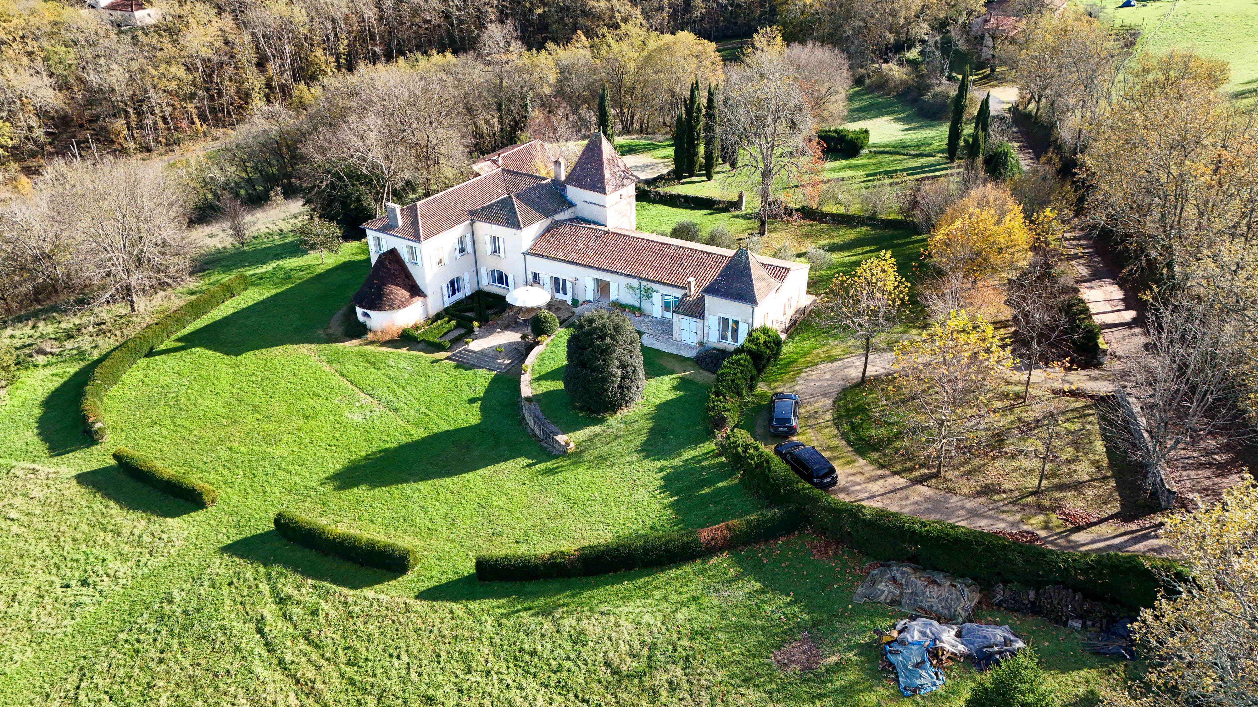 French property for sale in Mauroux, Lot - €699,000 - photo 
