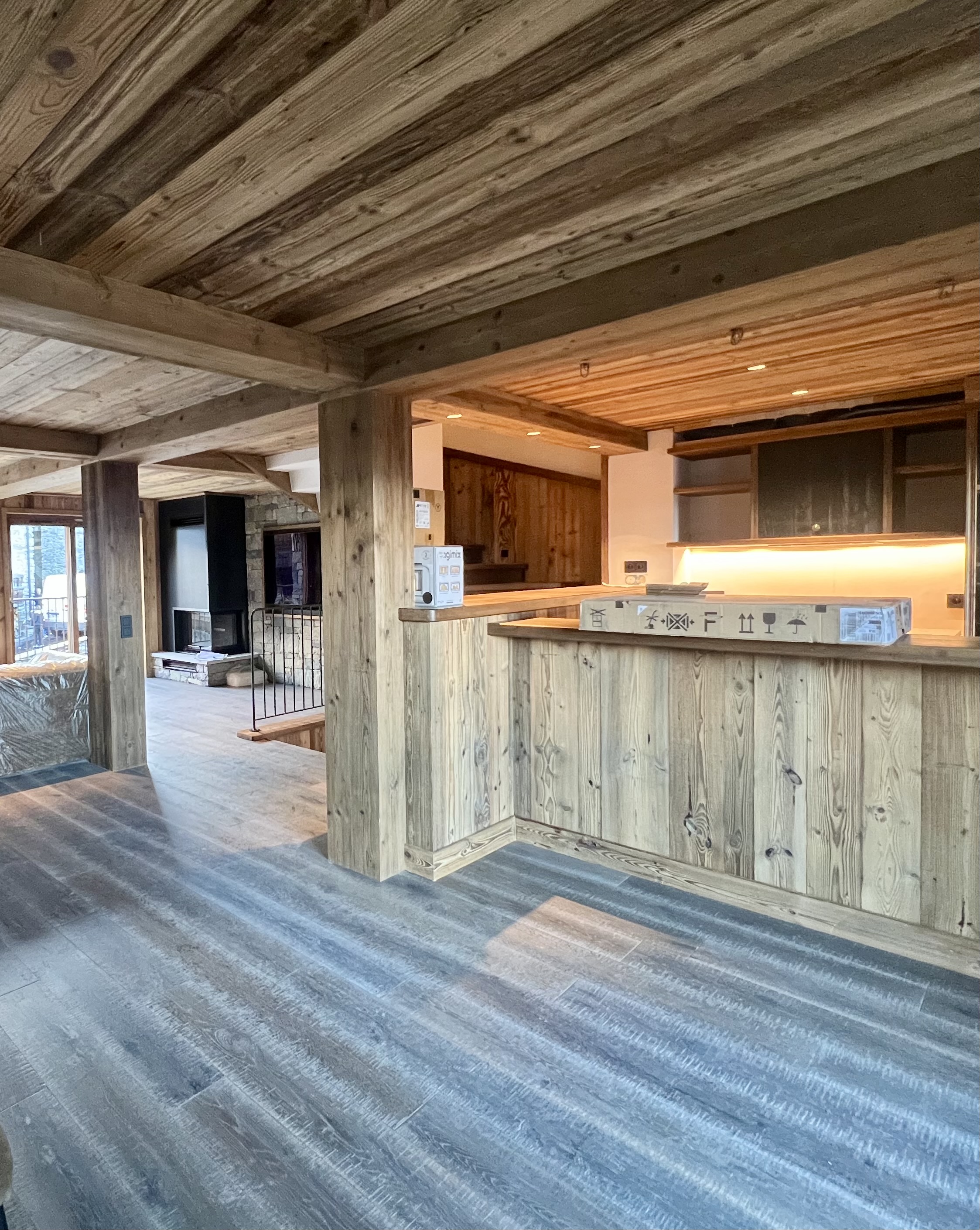 French property for sale in MERIBEL LES ALLUES, Savoie - €2,850,000 - photo 
