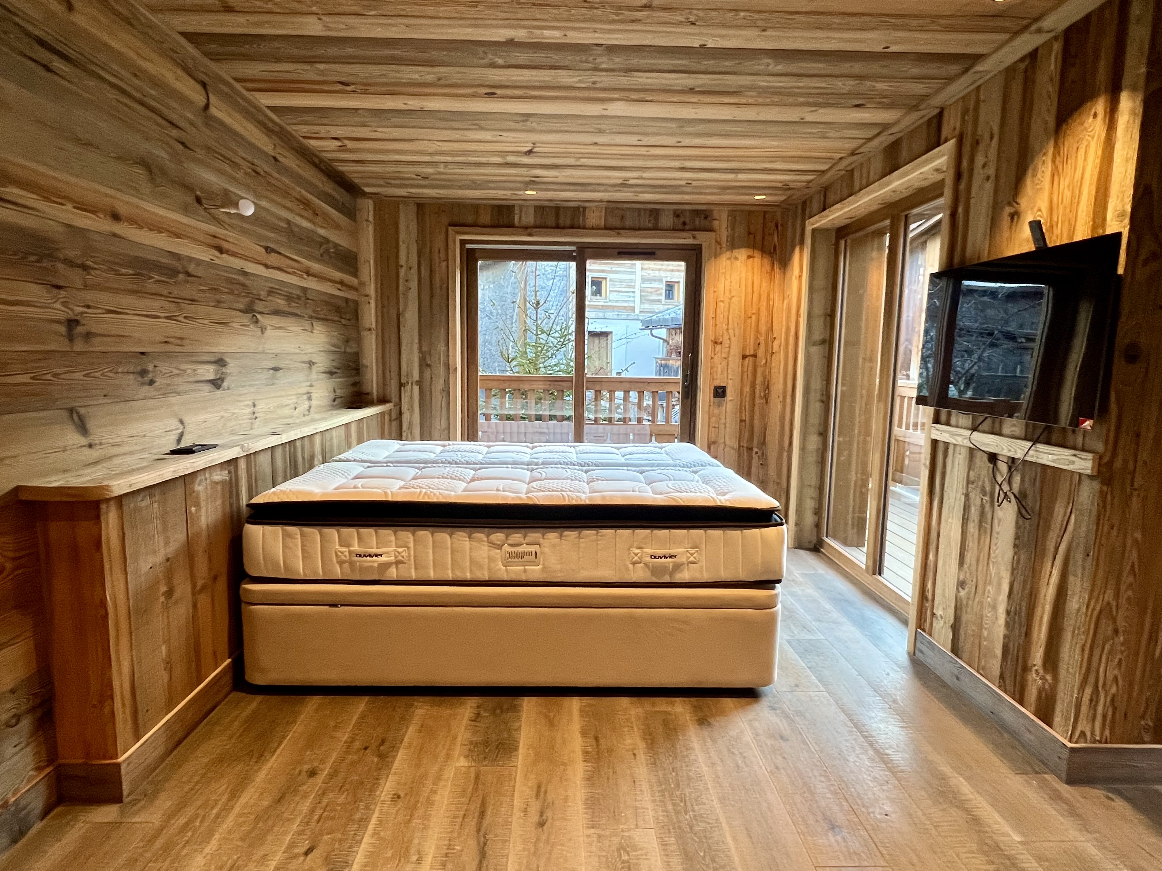 French property for sale in MERIBEL LES ALLUES, Savoie - €5,450,000 - photo 