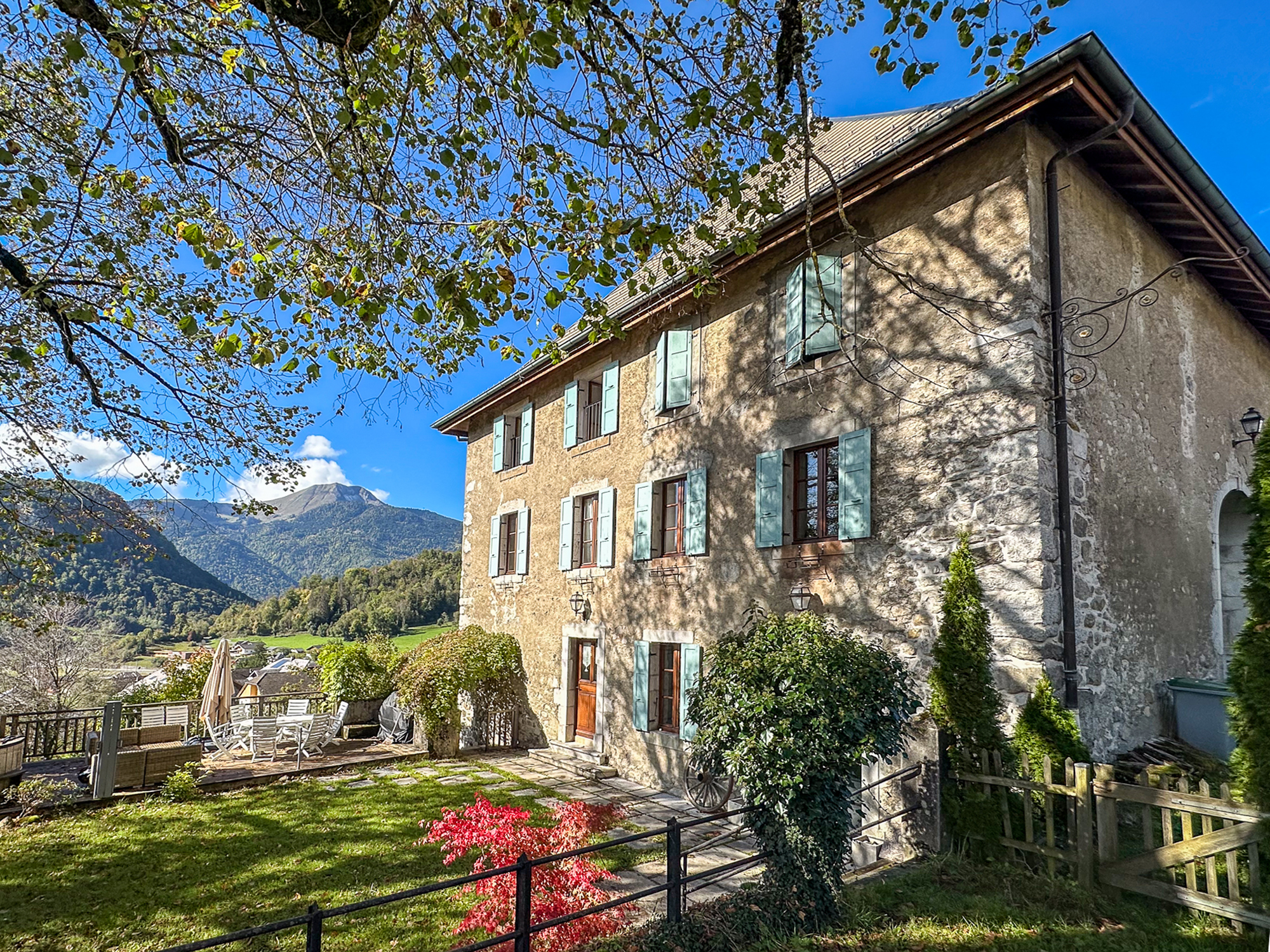 French property for sale in Mieussy, Haute-Savoie - €1,199,500 - photo 