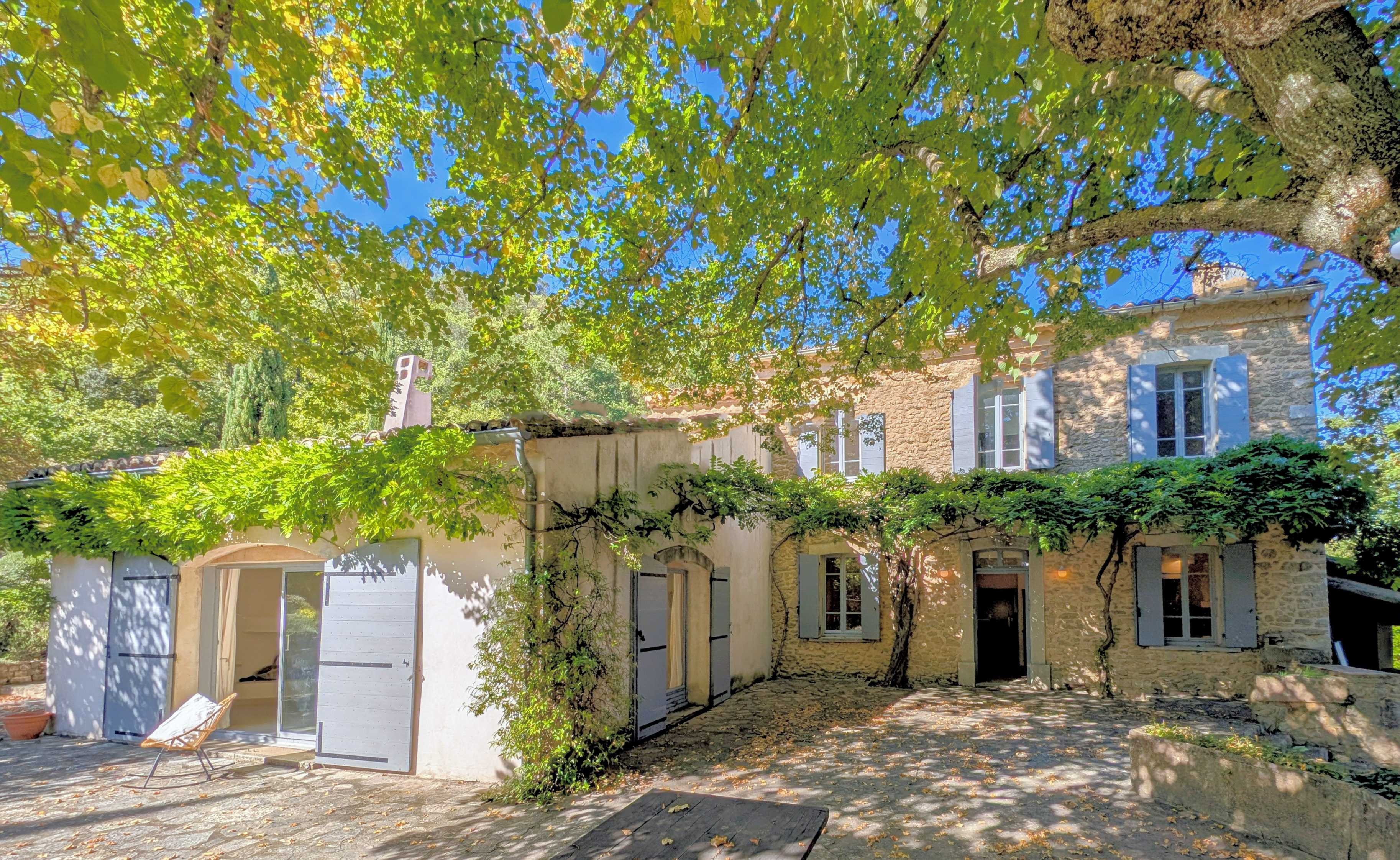 Propriété en France à vendre à Malaucène, Vaucluse - &#8364;1 550 000 - photo 
