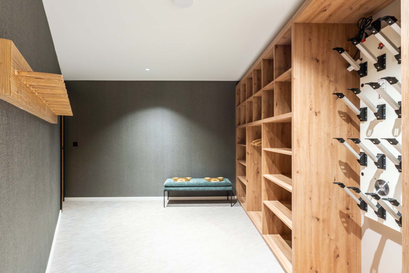 French property for sale in MERIBEL LES ALLUES, Savoie - €2,660,000 - photo 