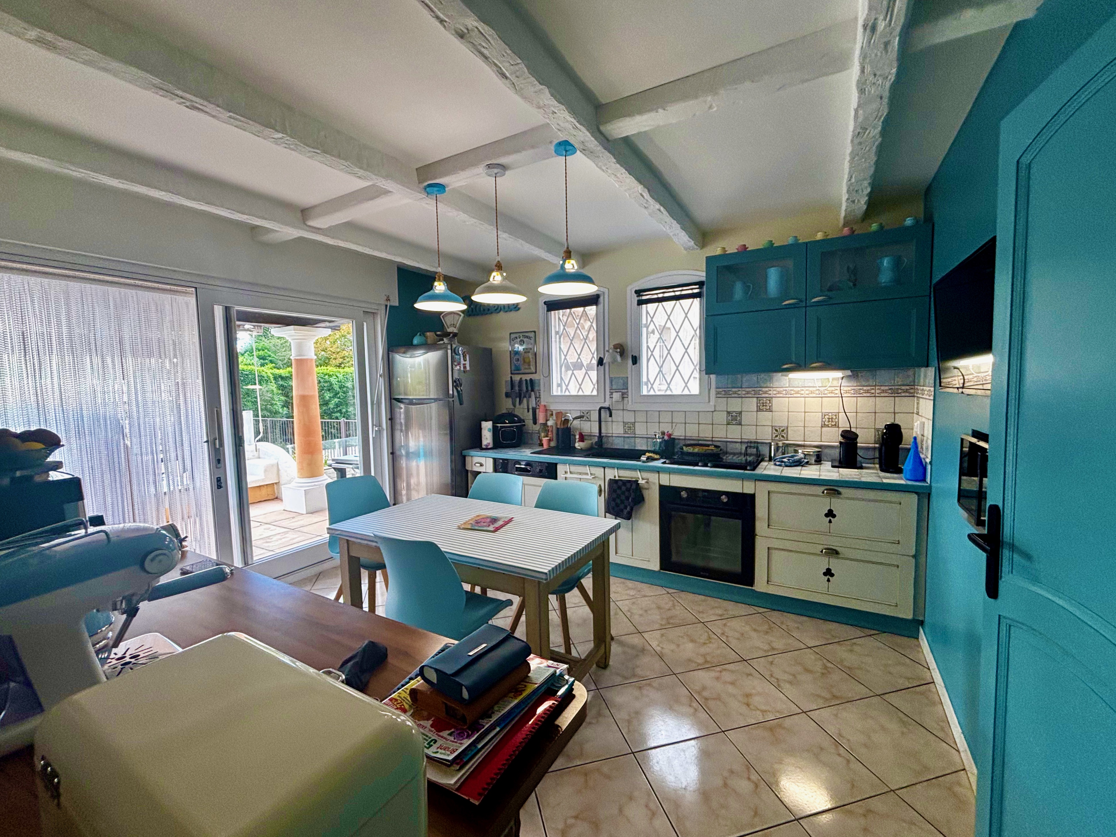 Propriété en France à vendre à Alès, Gard - &#8364;900 000 - photo 