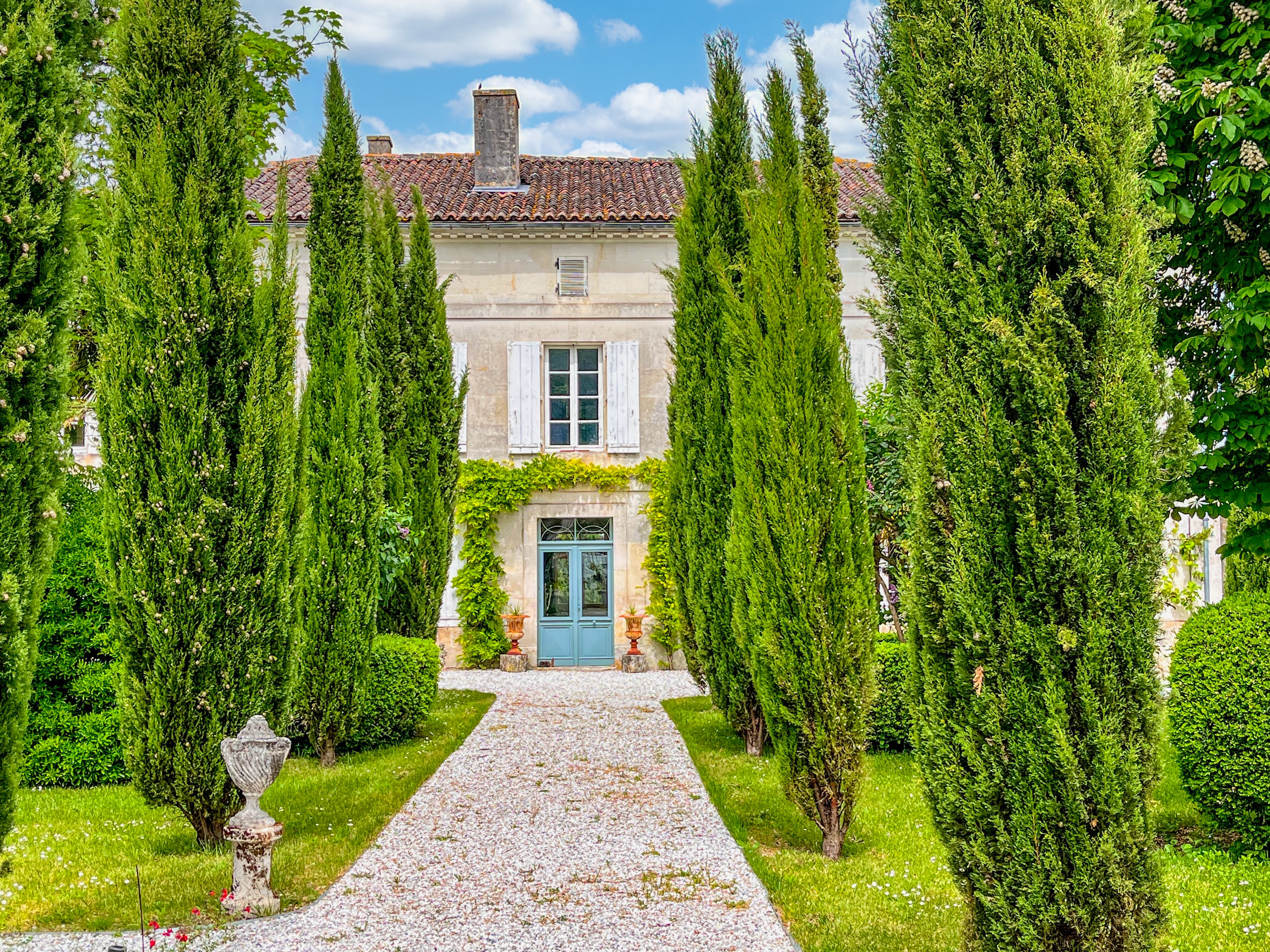 French property for sale in Archiac, Charente-Maritime - €990,000 - photo 