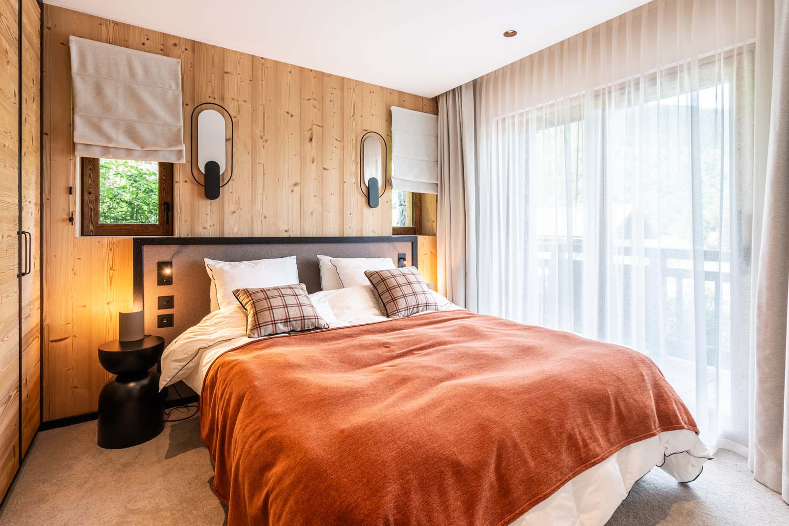 French property for sale in MERIBEL LES ALLUES, Savoie - €2,660,000 - photo 