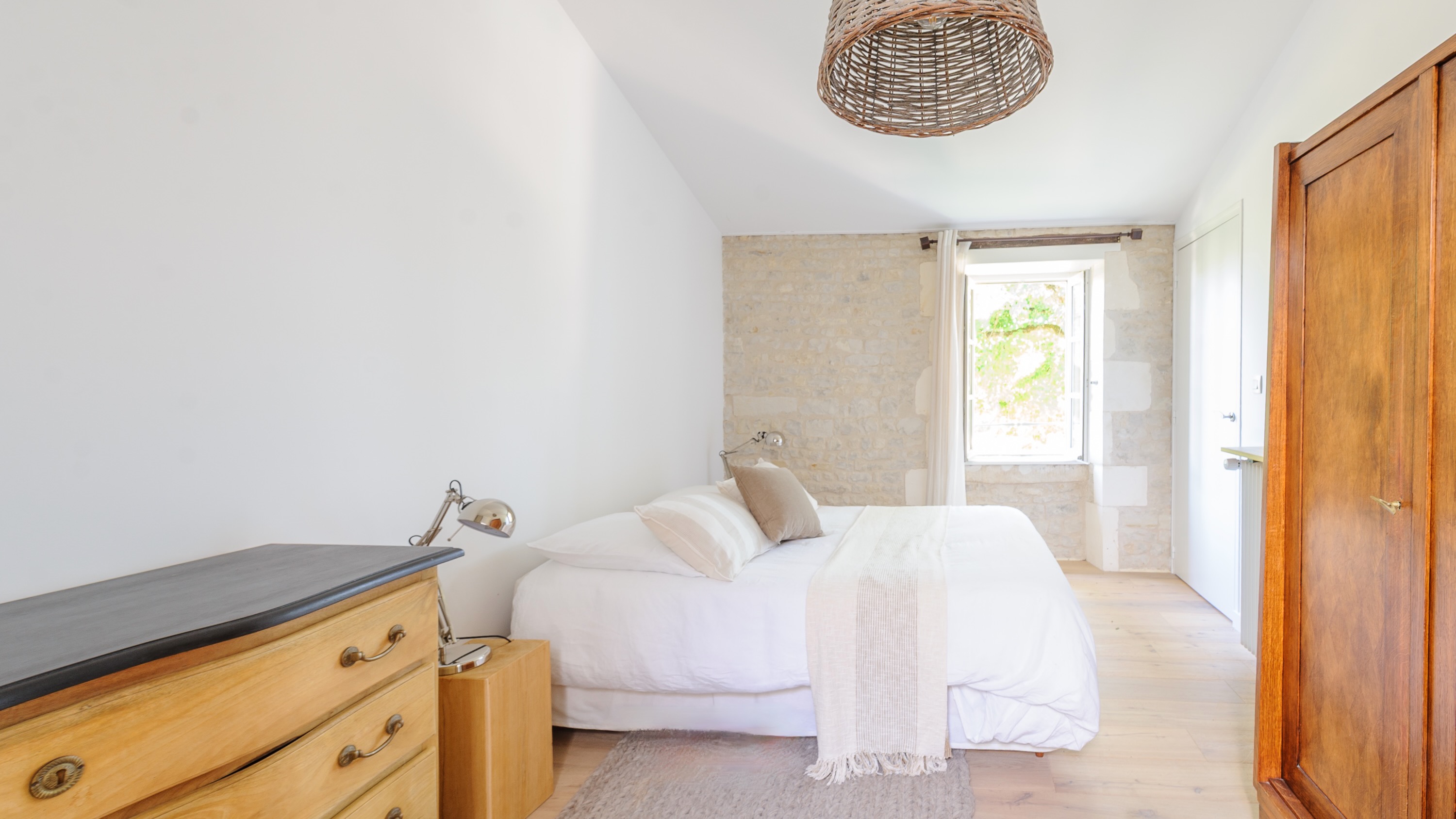 French property for sale in Dompierre-sur-Mer, Charente-Maritime - €1,190,000 - photo 