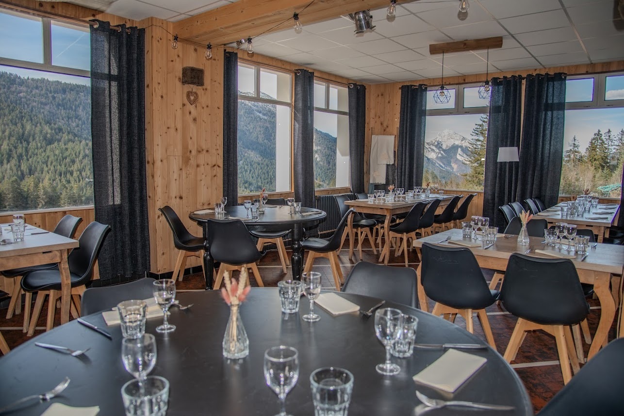 Propriété en France à vendre à Sarcenas, Isère - &#8364;2 950 000 - photo 