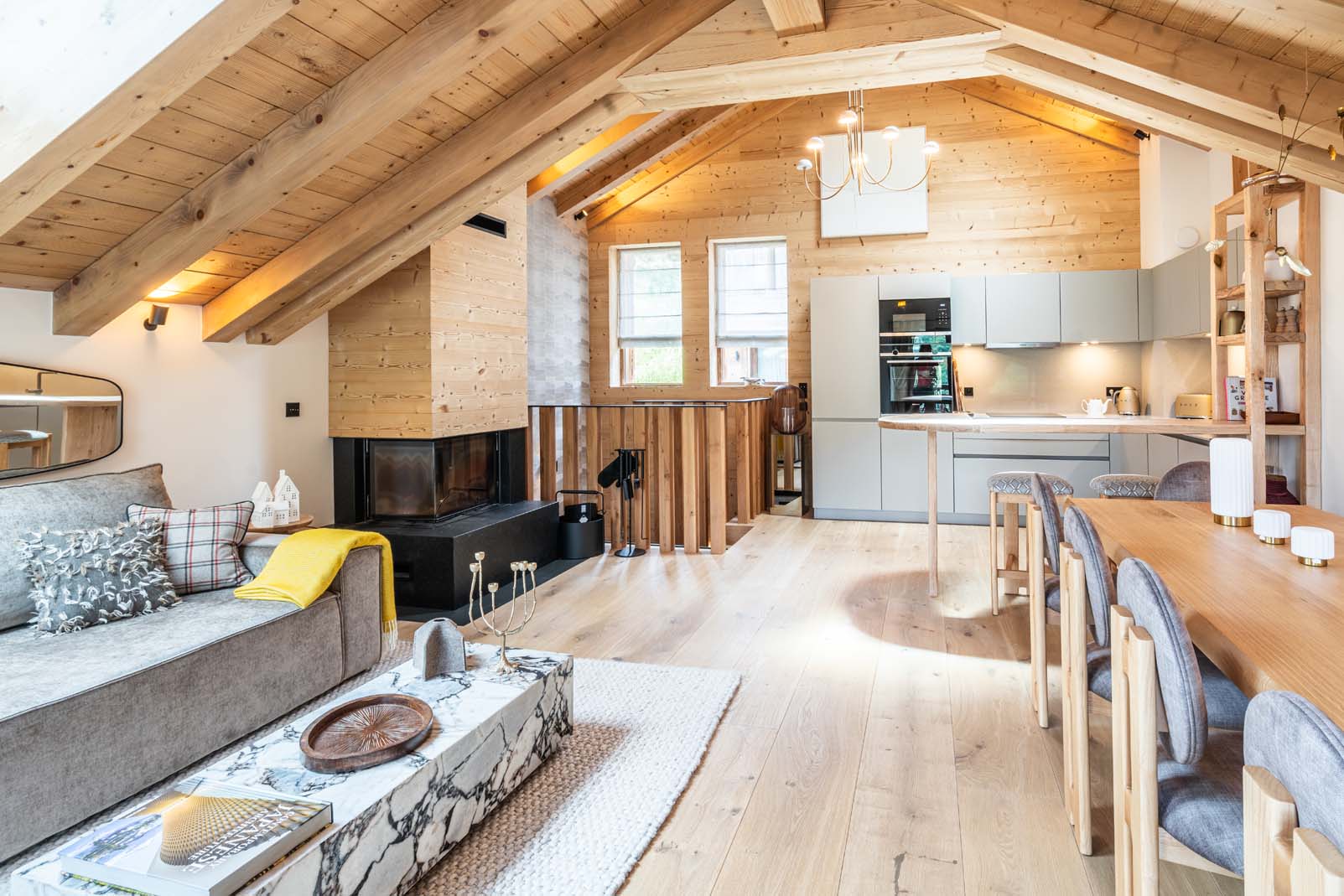 French property for sale in MERIBEL LES ALLUES, Savoie - €2,660,000 - photo 