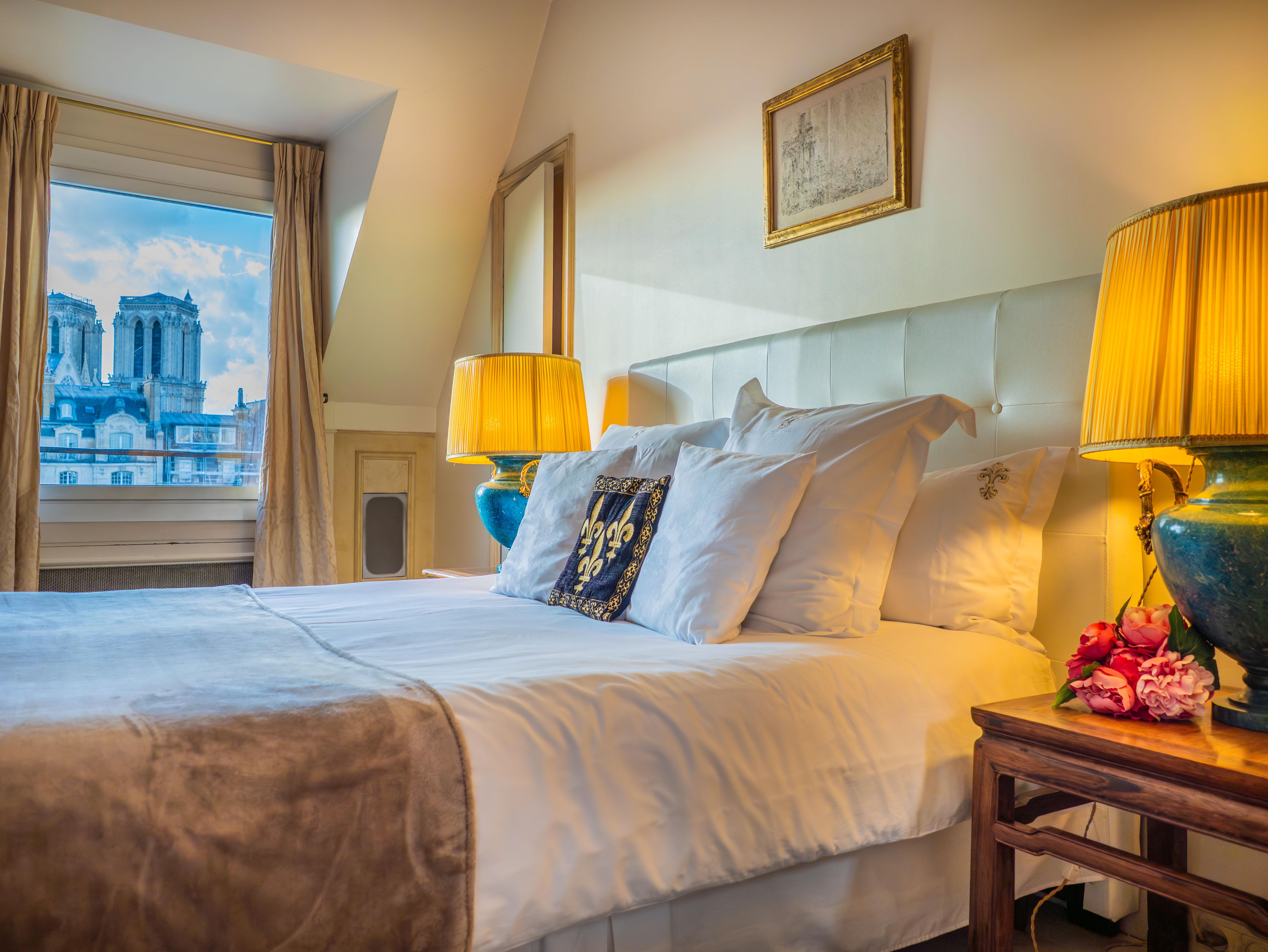 French property for sale in Paris, Paris - €4,500,000 - photo 