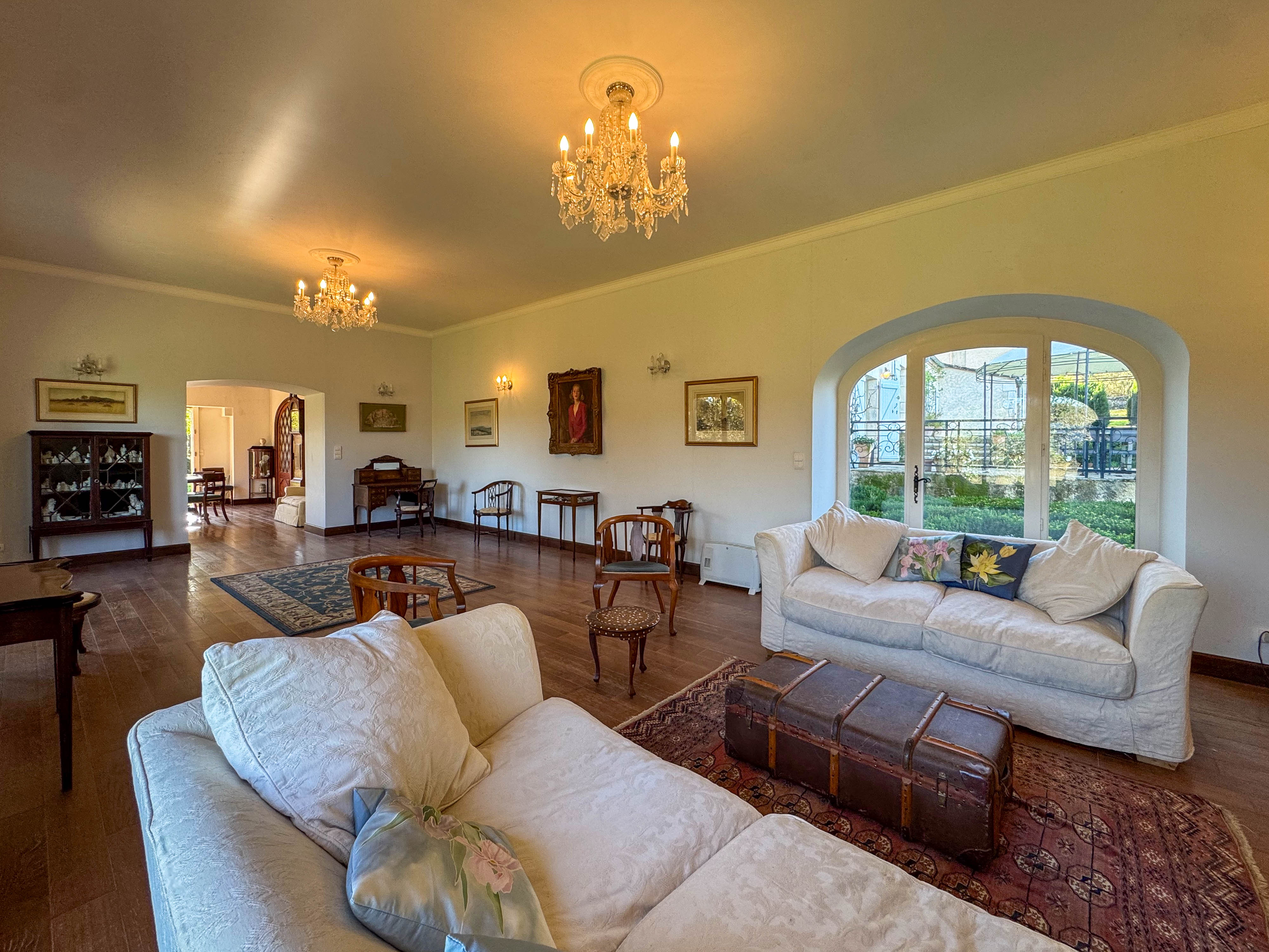 French property for sale in Mauroux, Lot - €699,000 - photo 