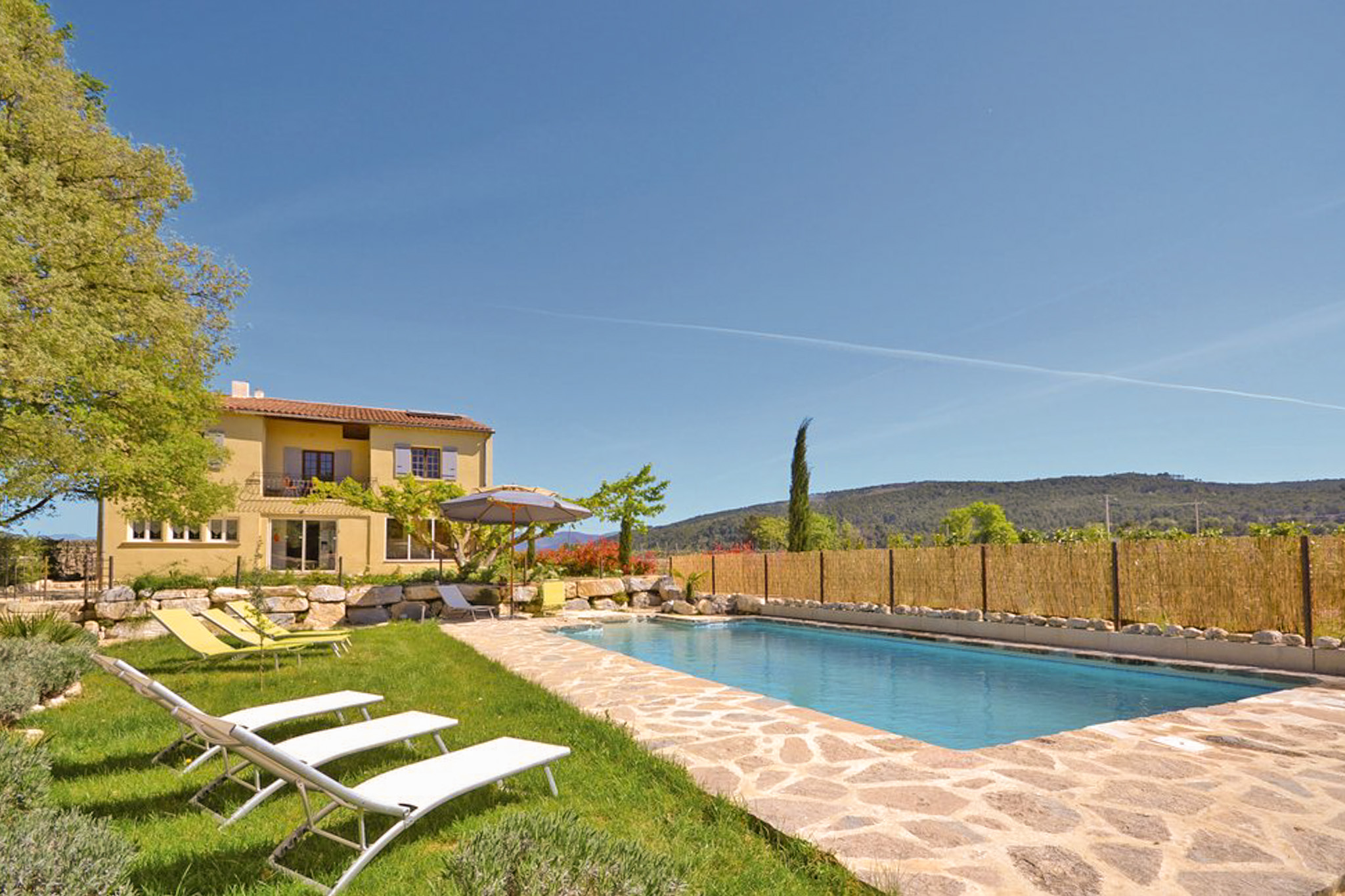 Propriété en France à vendre à Saint-Marcellin-lès-Vaison, Vaucluse - &#8364;850 000 - photo 