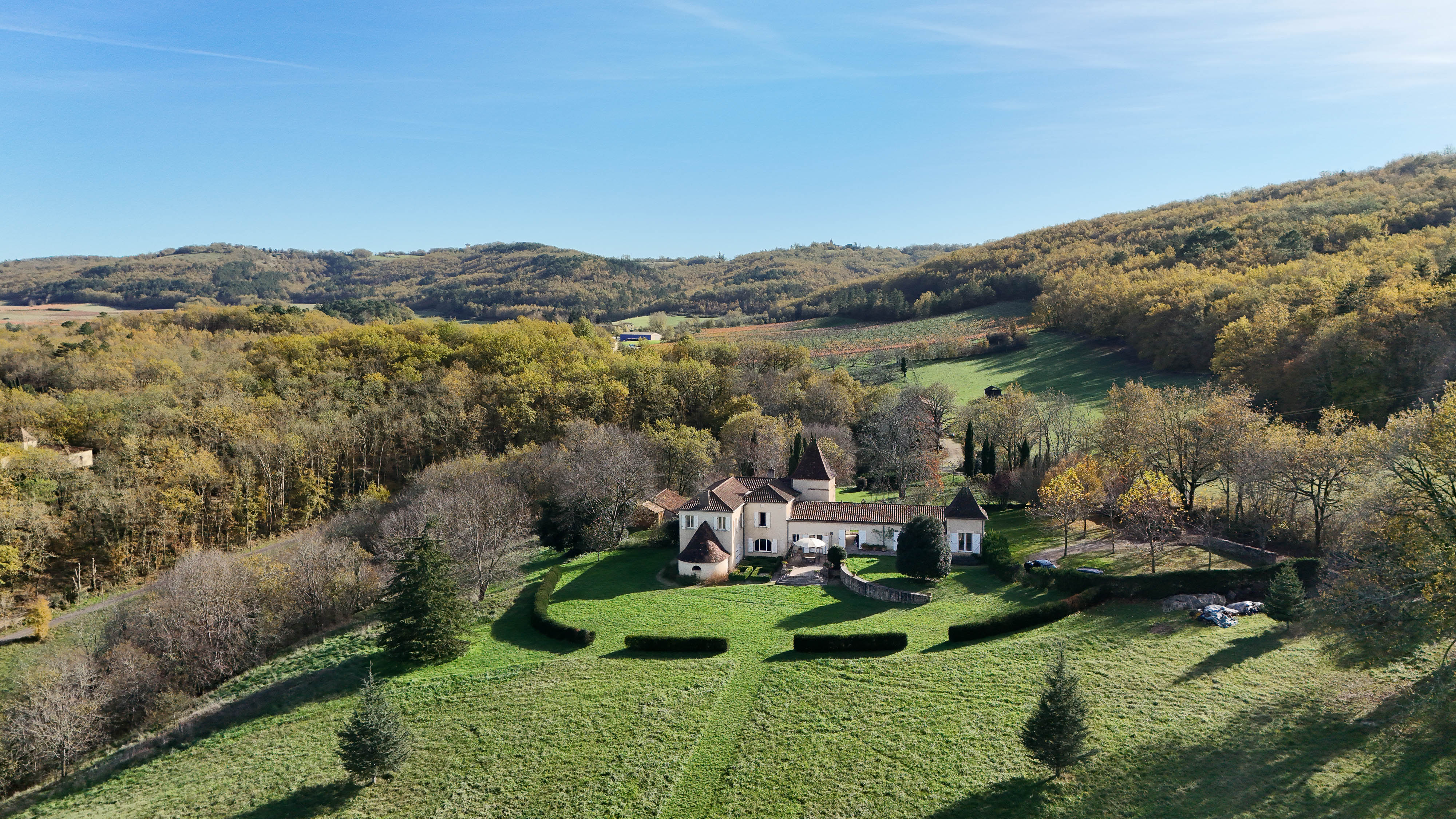 Propriété en France à vendre à Mauroux, Lot - €749 000 - photo 