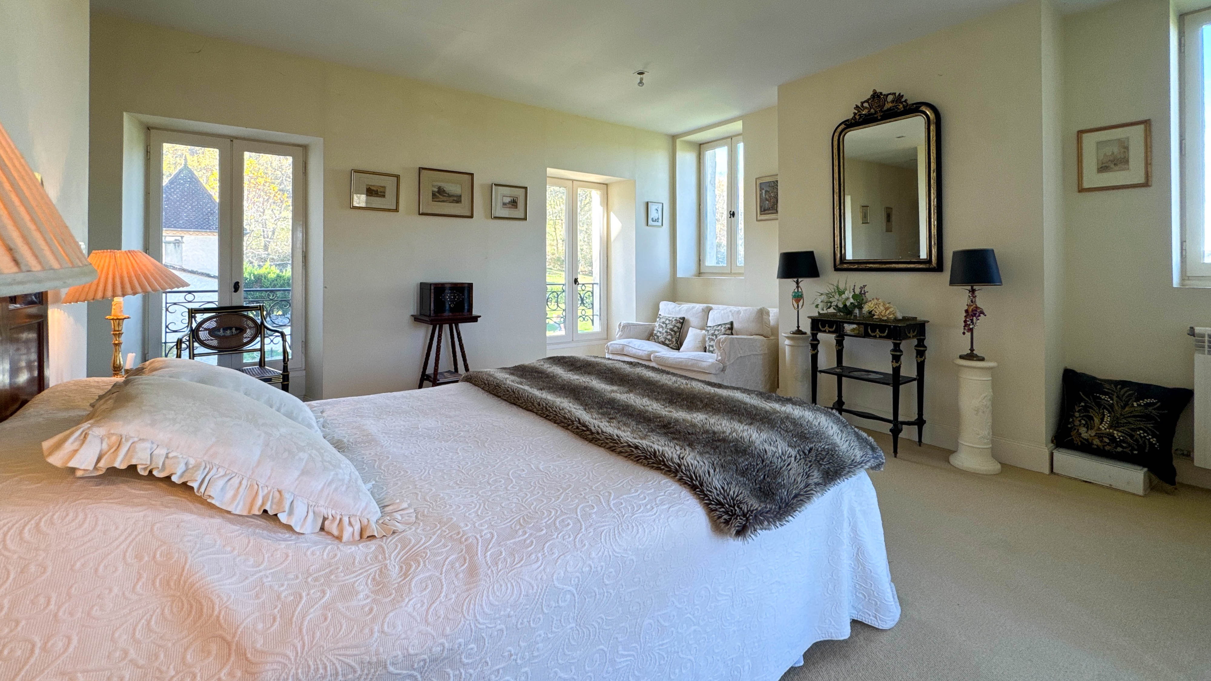 Propriété en France à vendre à Mauroux, Lot - €749 000 - photo 