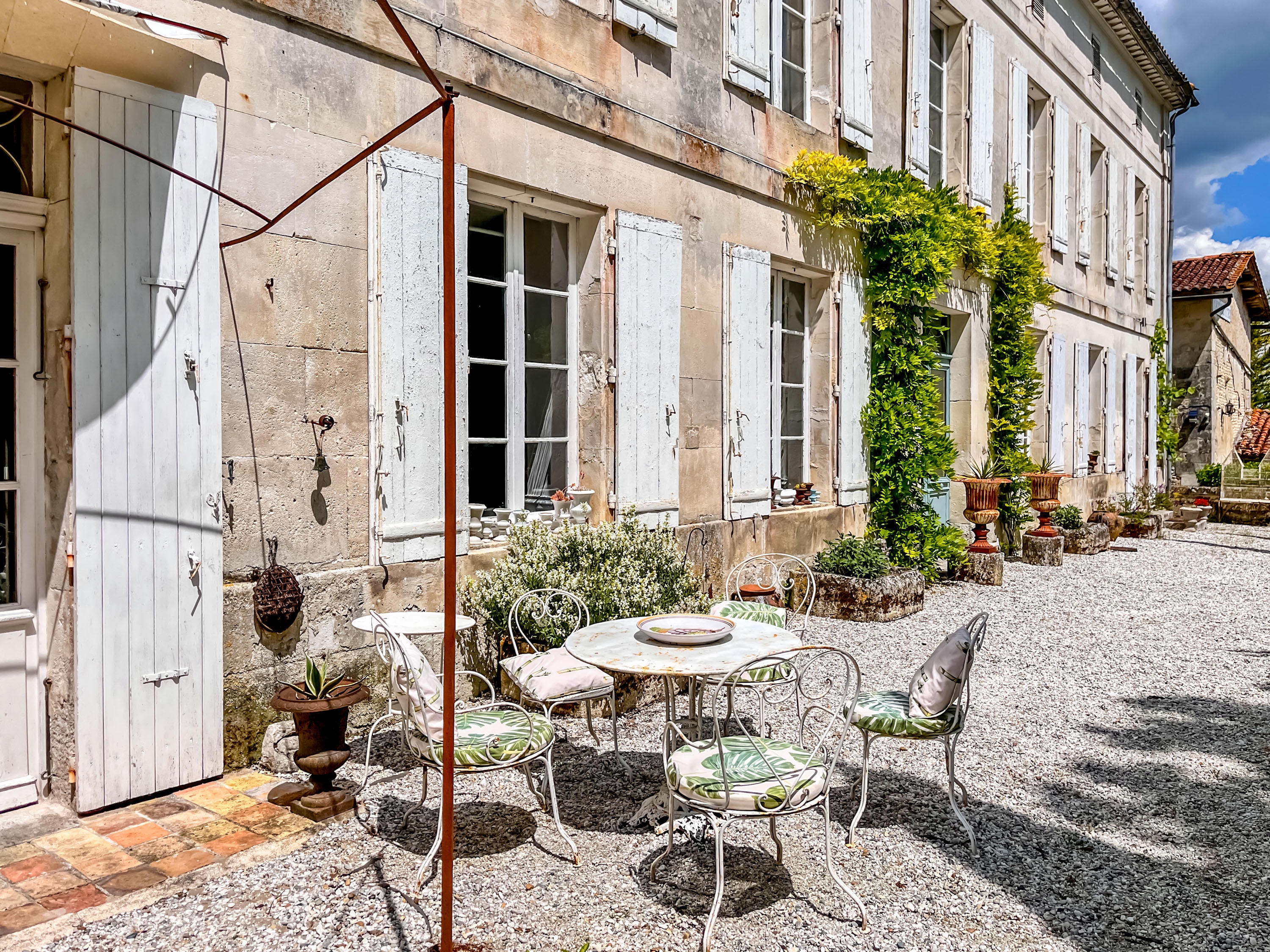 French property for sale in Archiac, Charente-Maritime - €990,000 - photo 