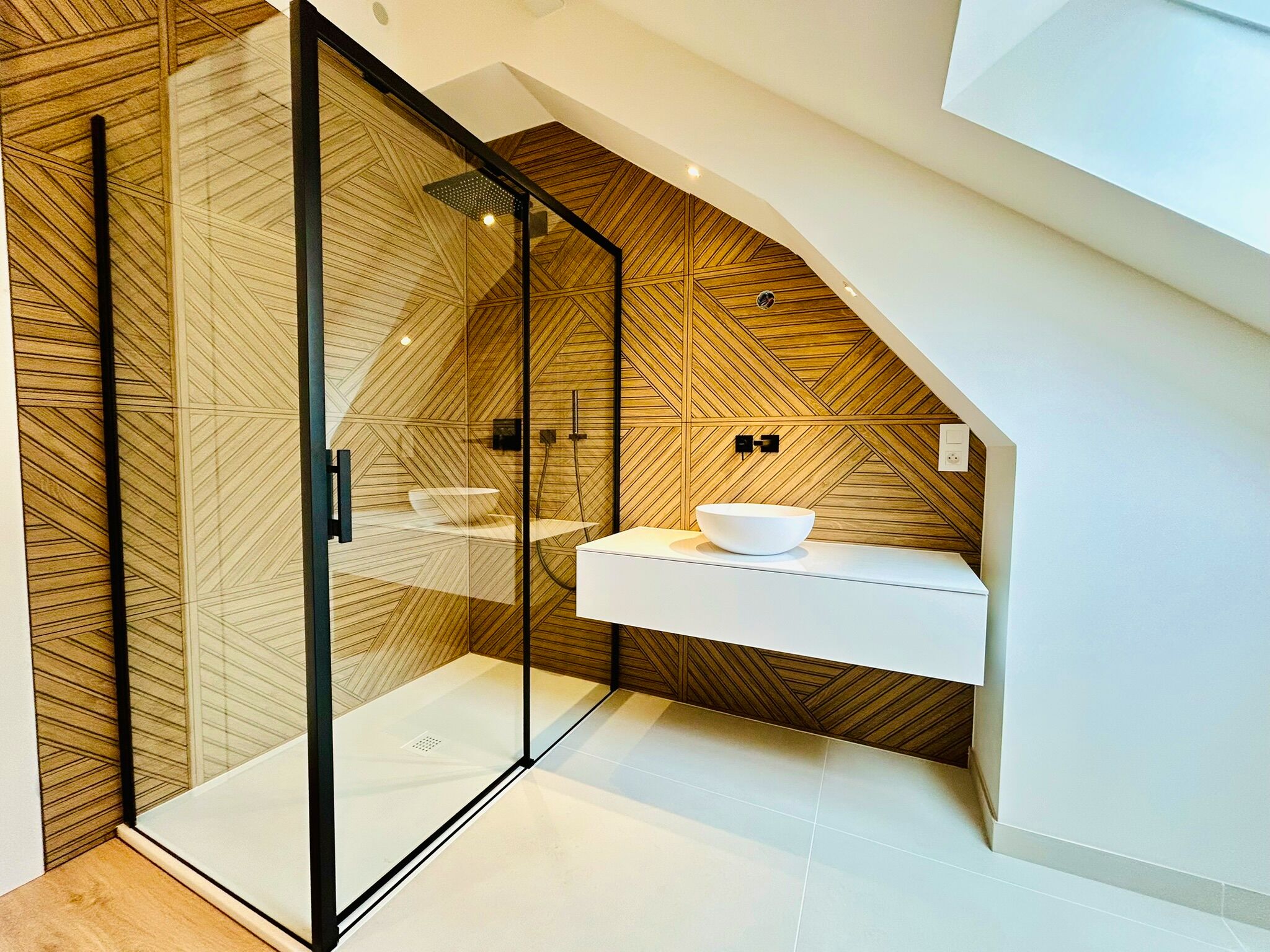 French property for sale in Annecy, Haute-Savoie - €859,500 - photo 