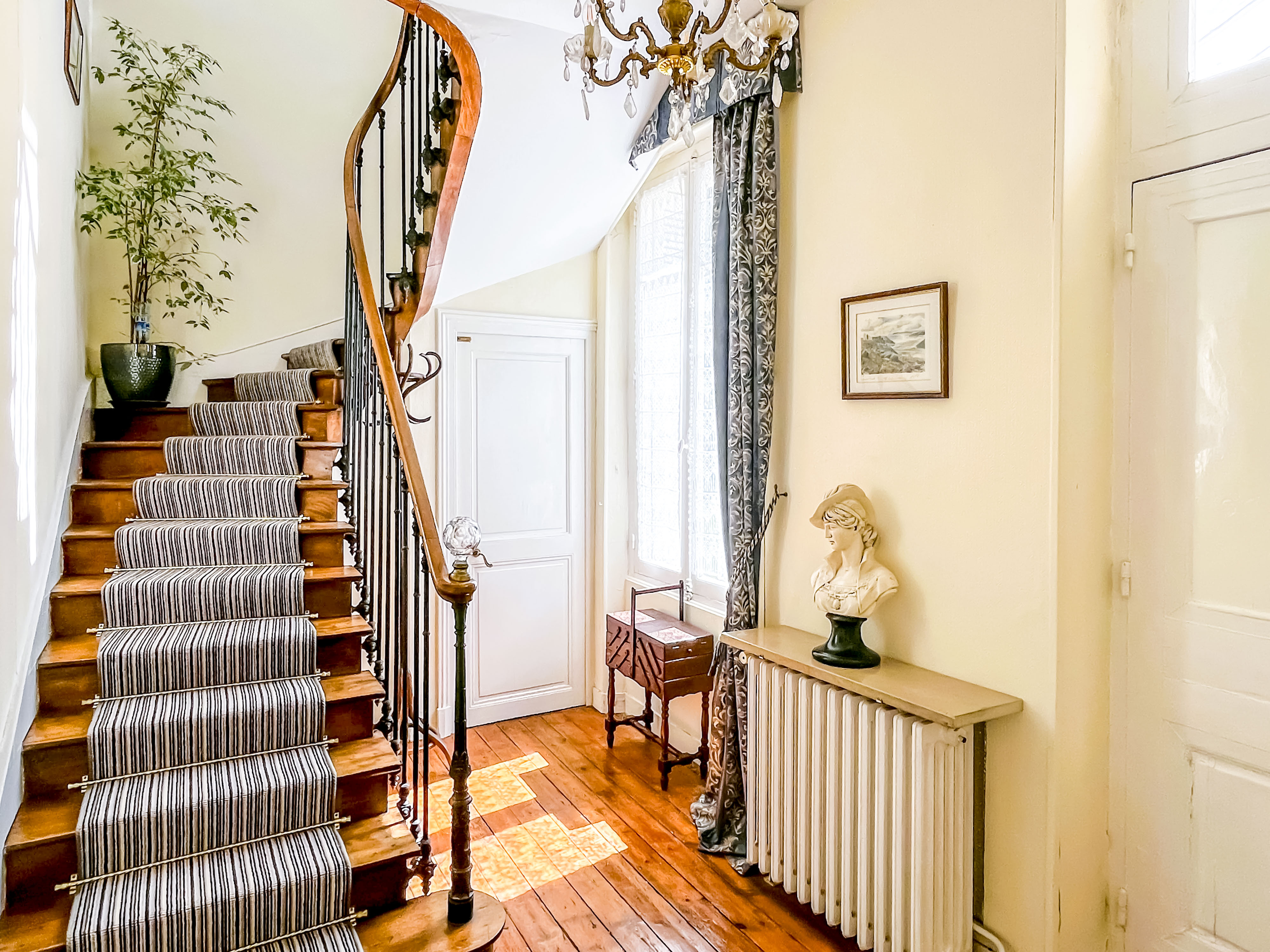 French property for sale in Ruffec, Charente - €524,750 - photo 