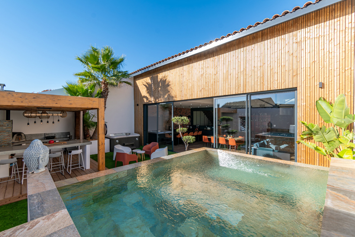 French property for sale in Coursan, Aude - €634,000 - photo 