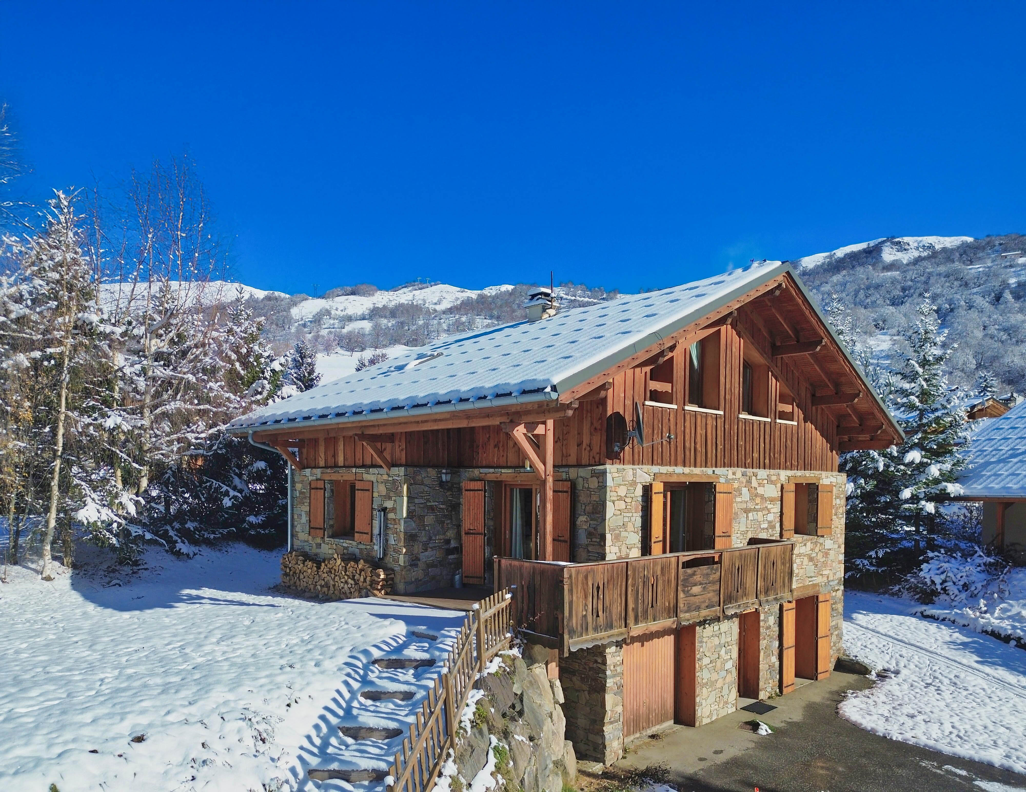 French property for sale in Saint-Martin-de-Belleville, Savoie - €1,395,000 - photo 