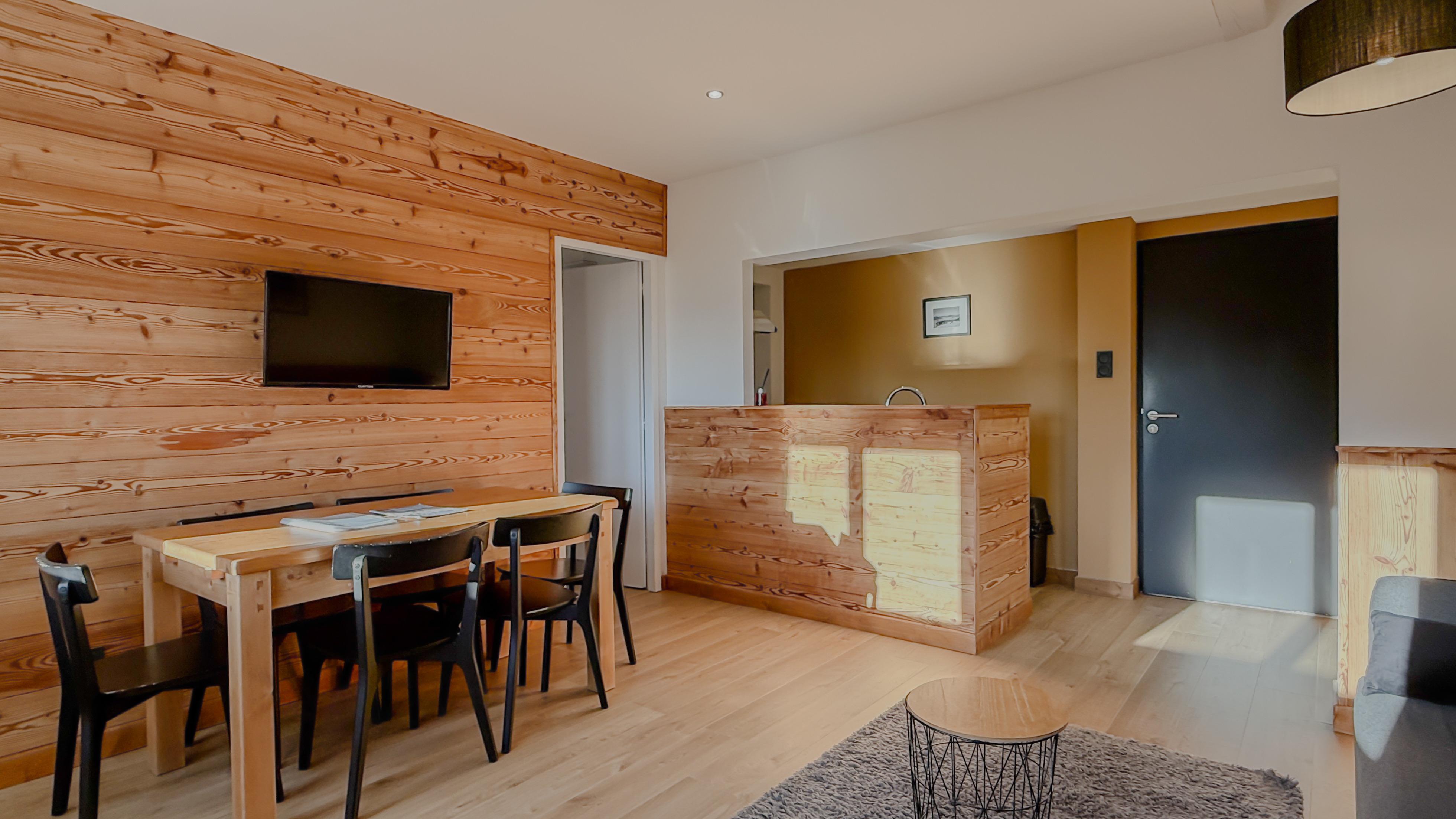 Propriété en France à vendre à Sarcenas, Isère - &#8364;2 950 000 - photo 
