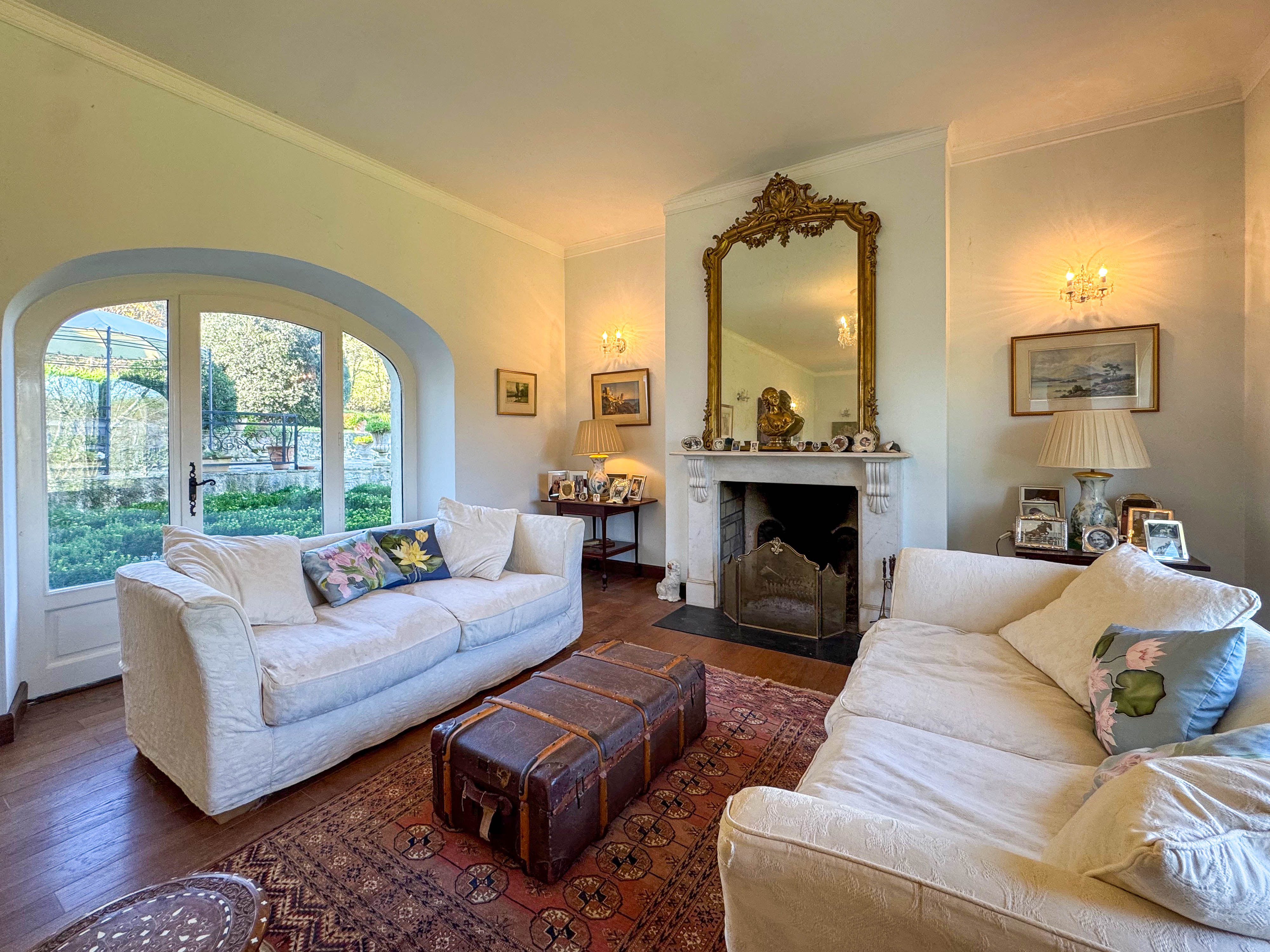 Propriété en France à vendre à Mauroux, Lot - €749 000 - photo 