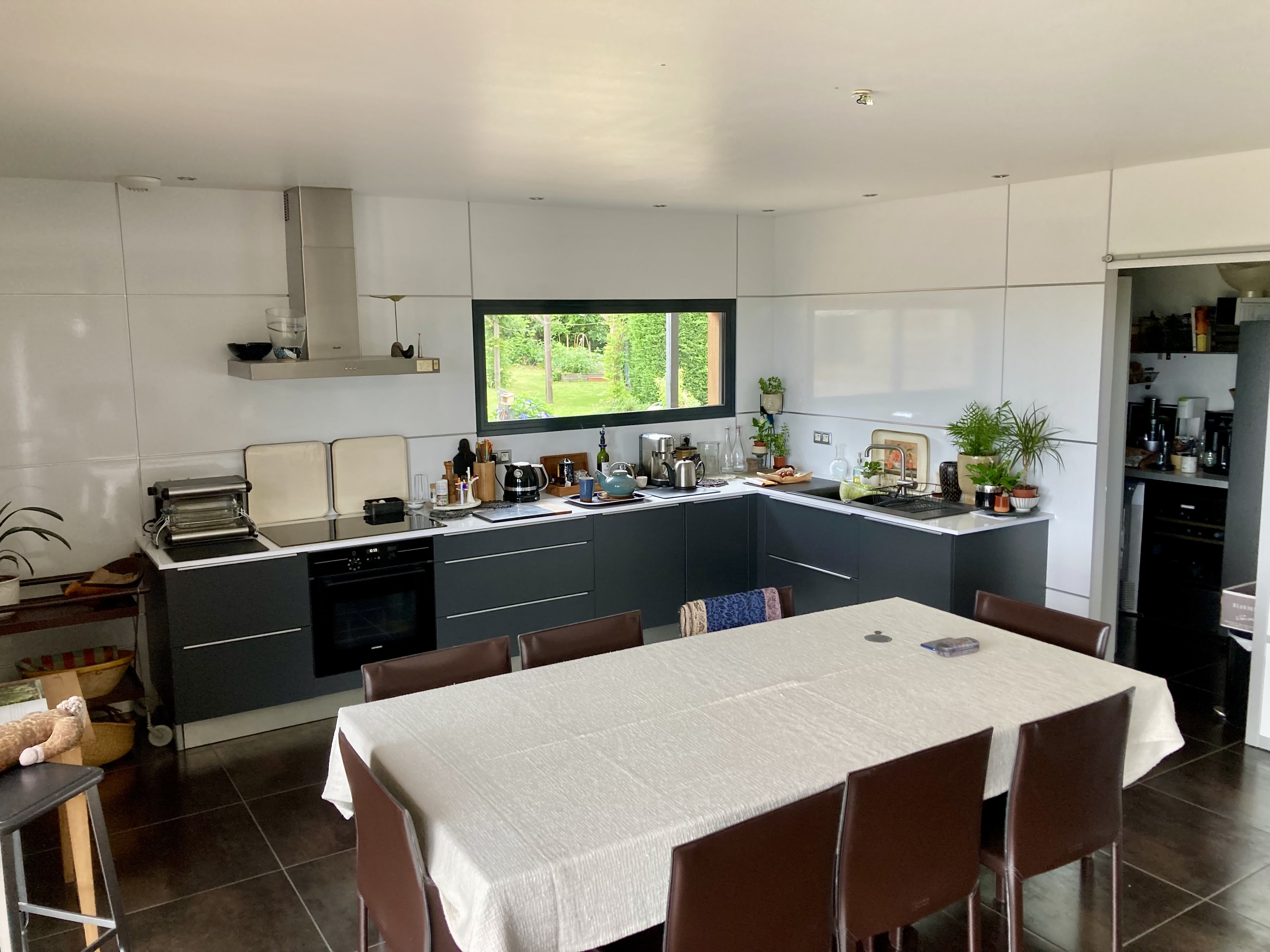 French property for sale in Neuvic, Corrèze - €988,000 - photo 