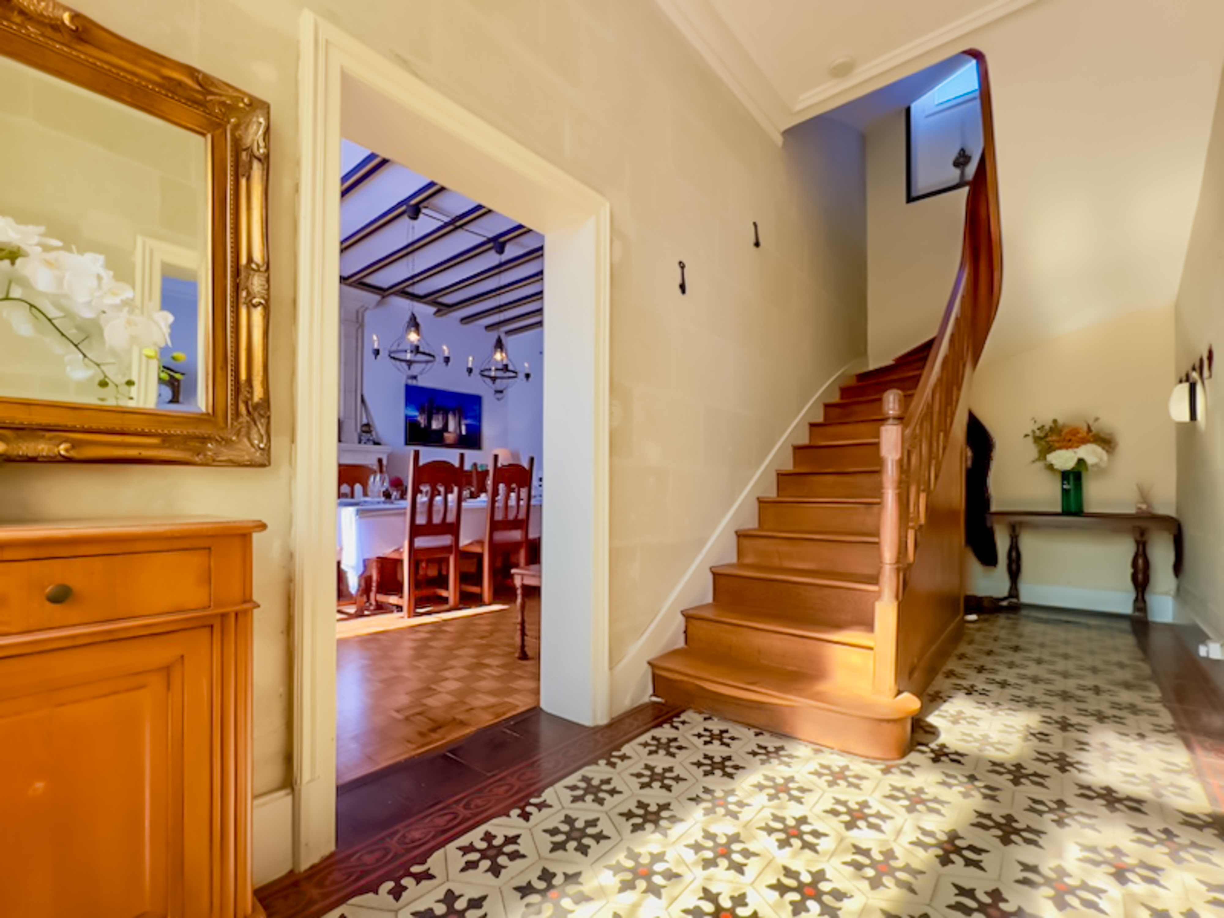 French property for sale in Saint-Macaire-du-Bois, Maine-et-Loire - €990,000 - photo 