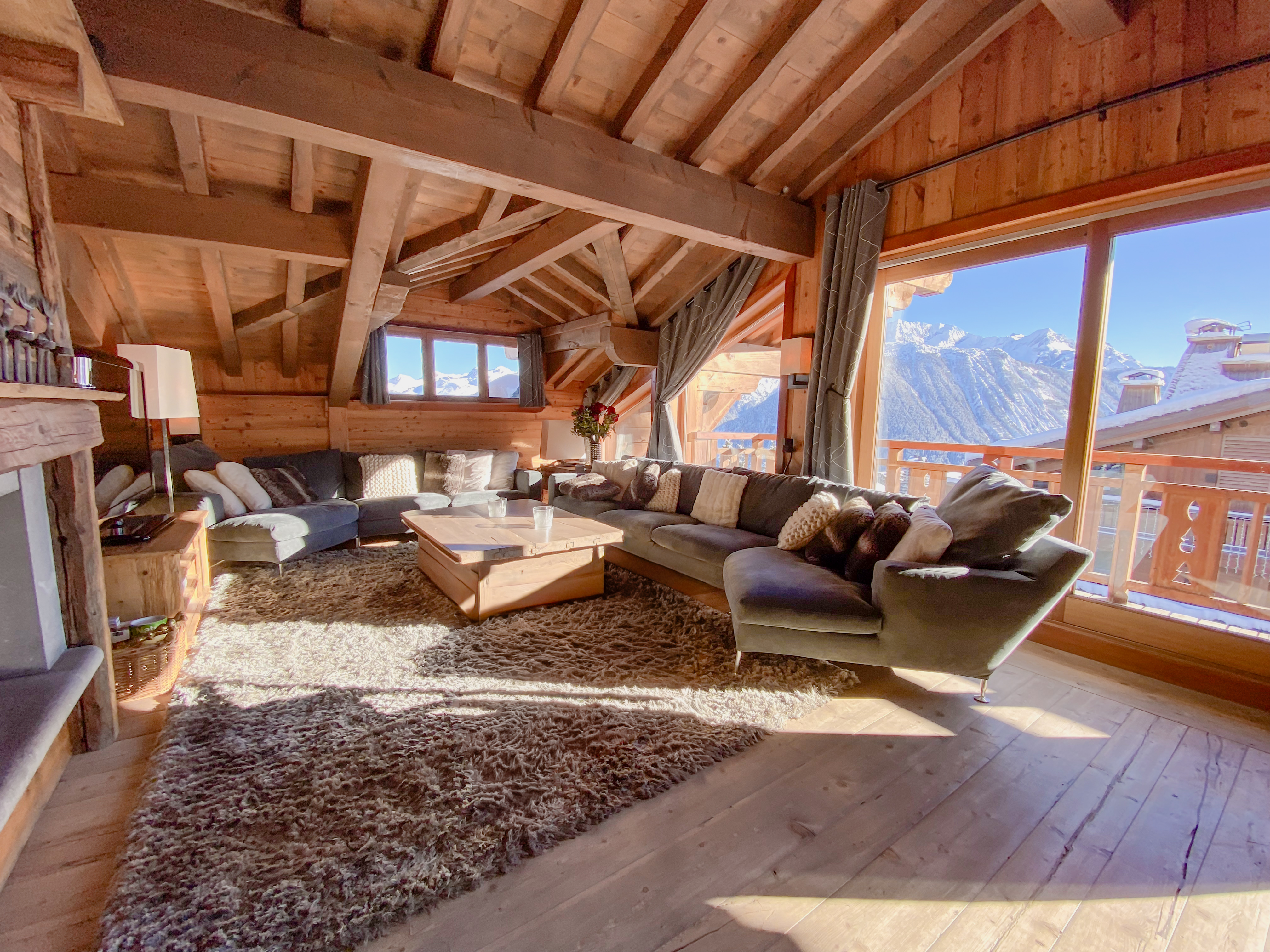 French property for sale in Courchevel, Savoie - €12,500,000 - photo 