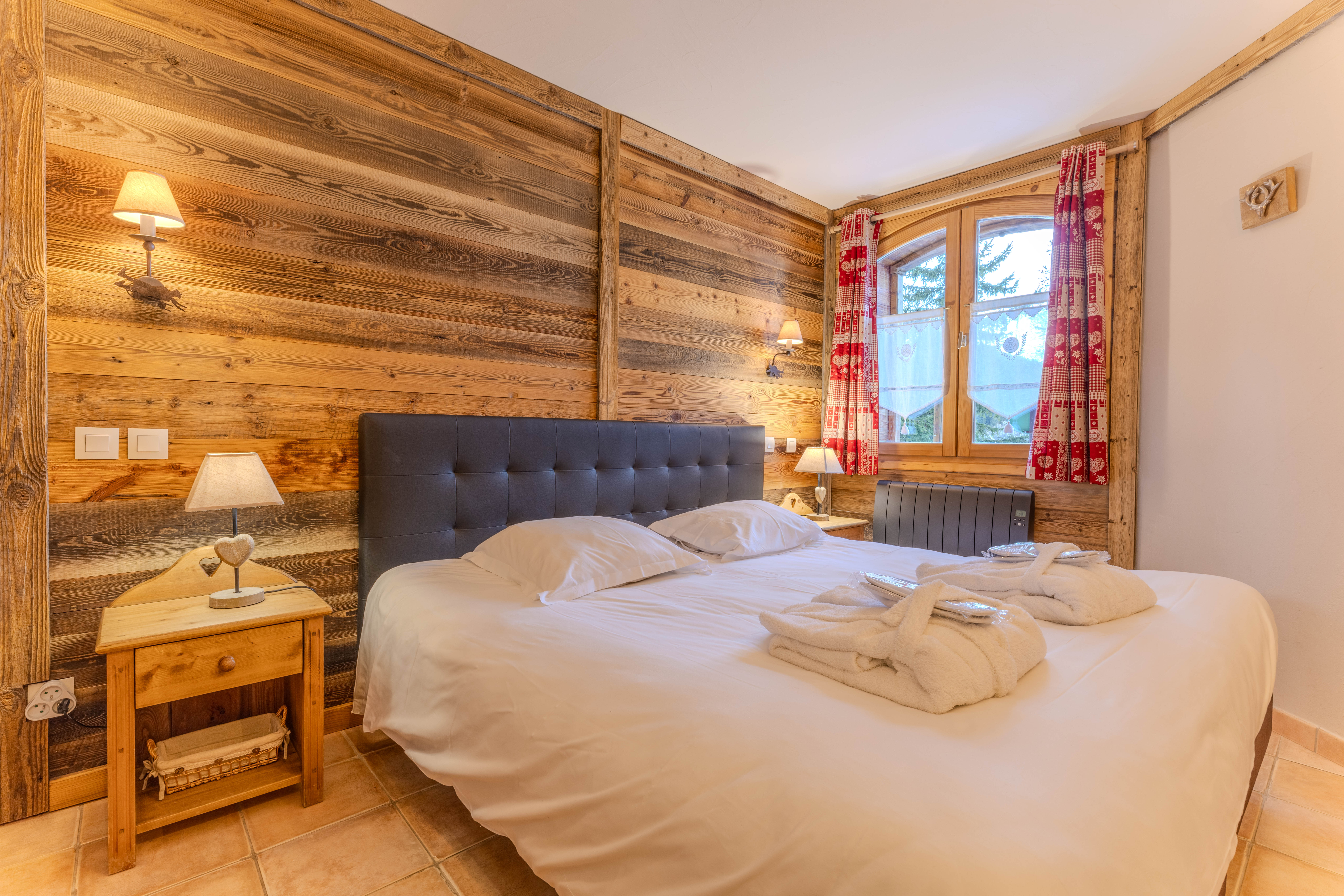 French property for sale in Courchevel, Savoie - €6,200,000 - photo 