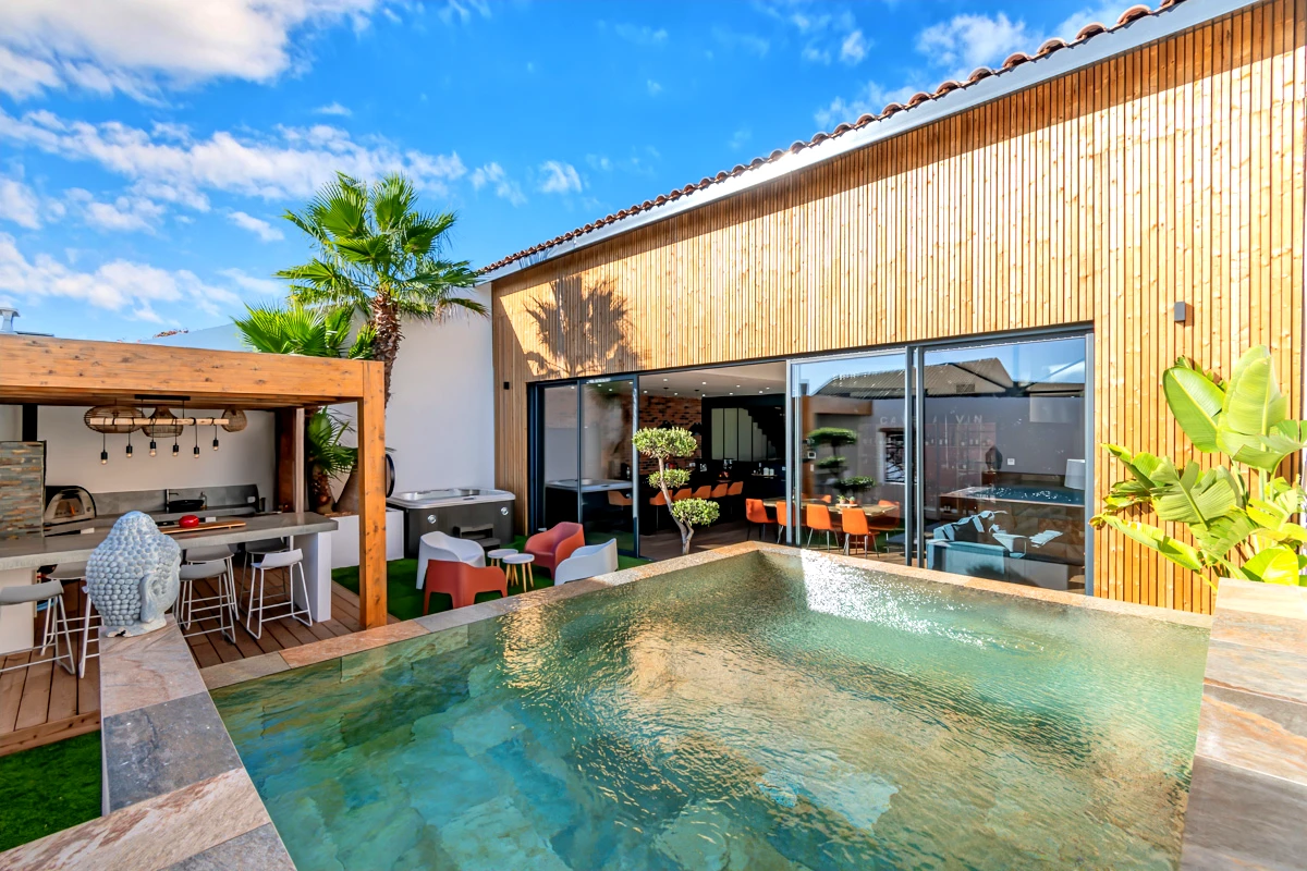 French property for sale in Coursan, Aude - €634,000 - photo 