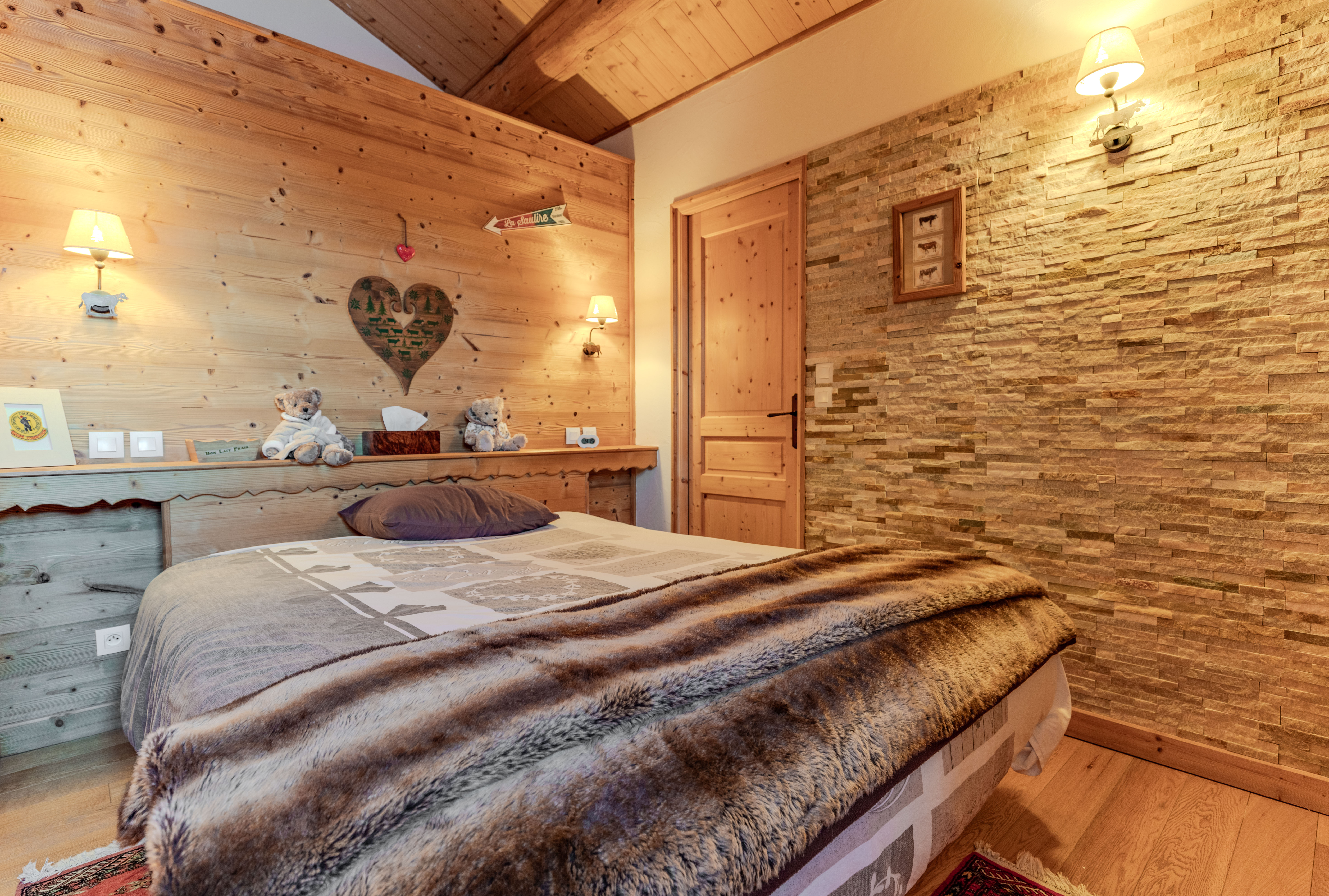 French property for sale in Courchevel, Savoie - €6,200,000 - photo 